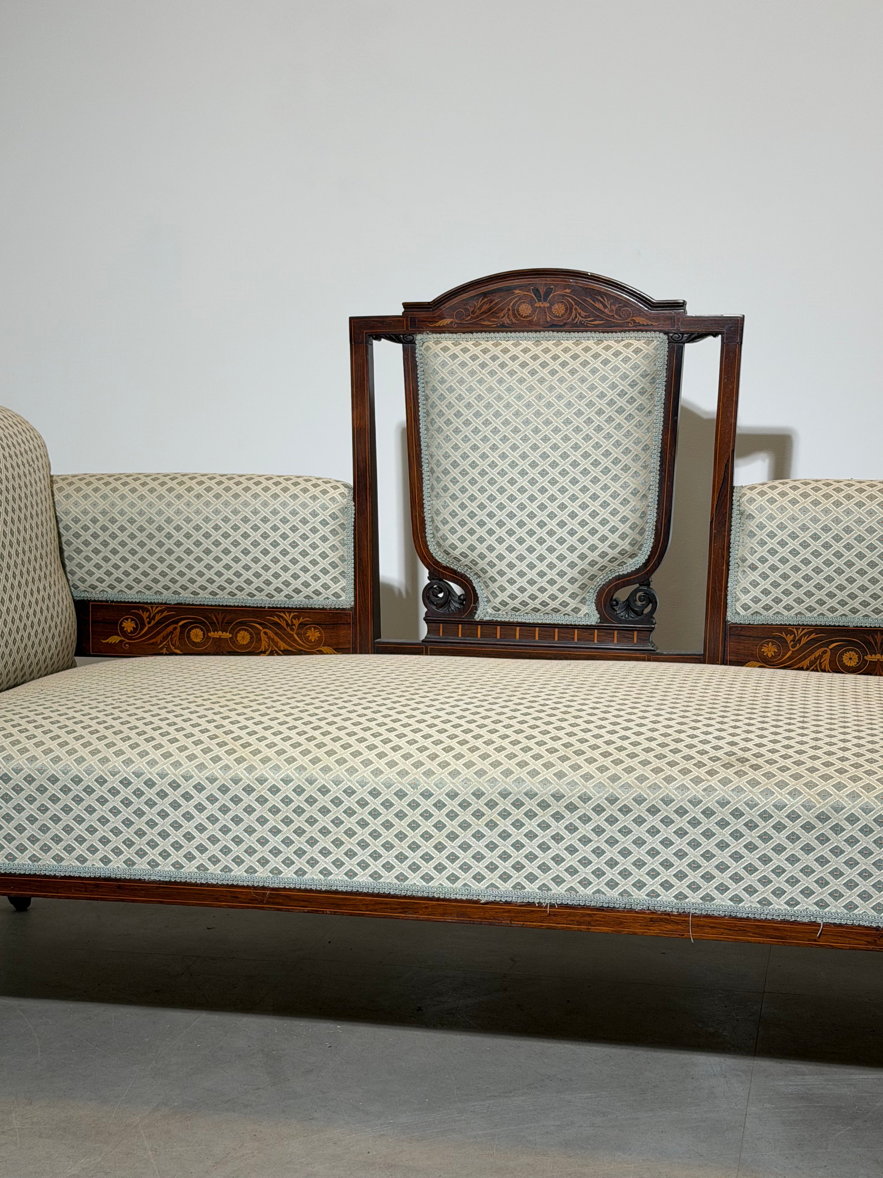 Edwardian Inlaid Mahogany Settee / Window Seat