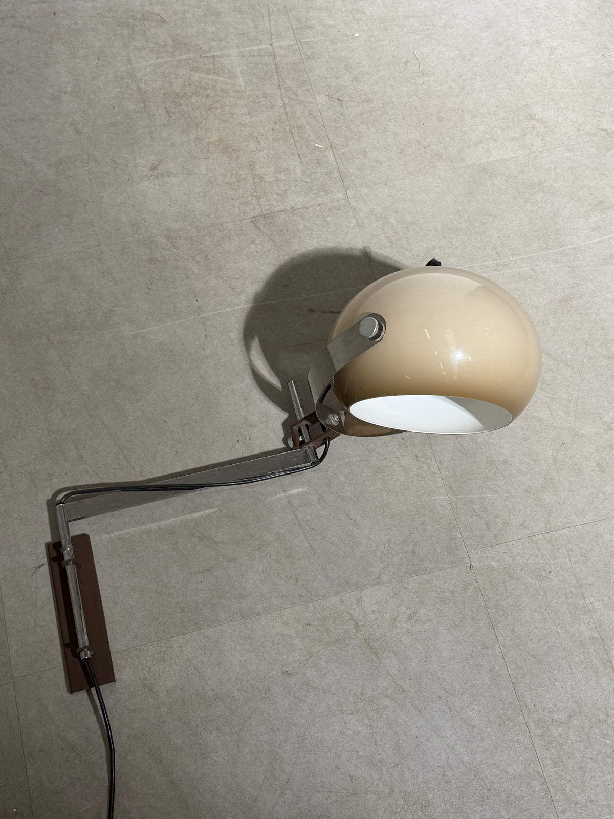 Dijkstra Mushroom Wall Light in Beige and Chrome