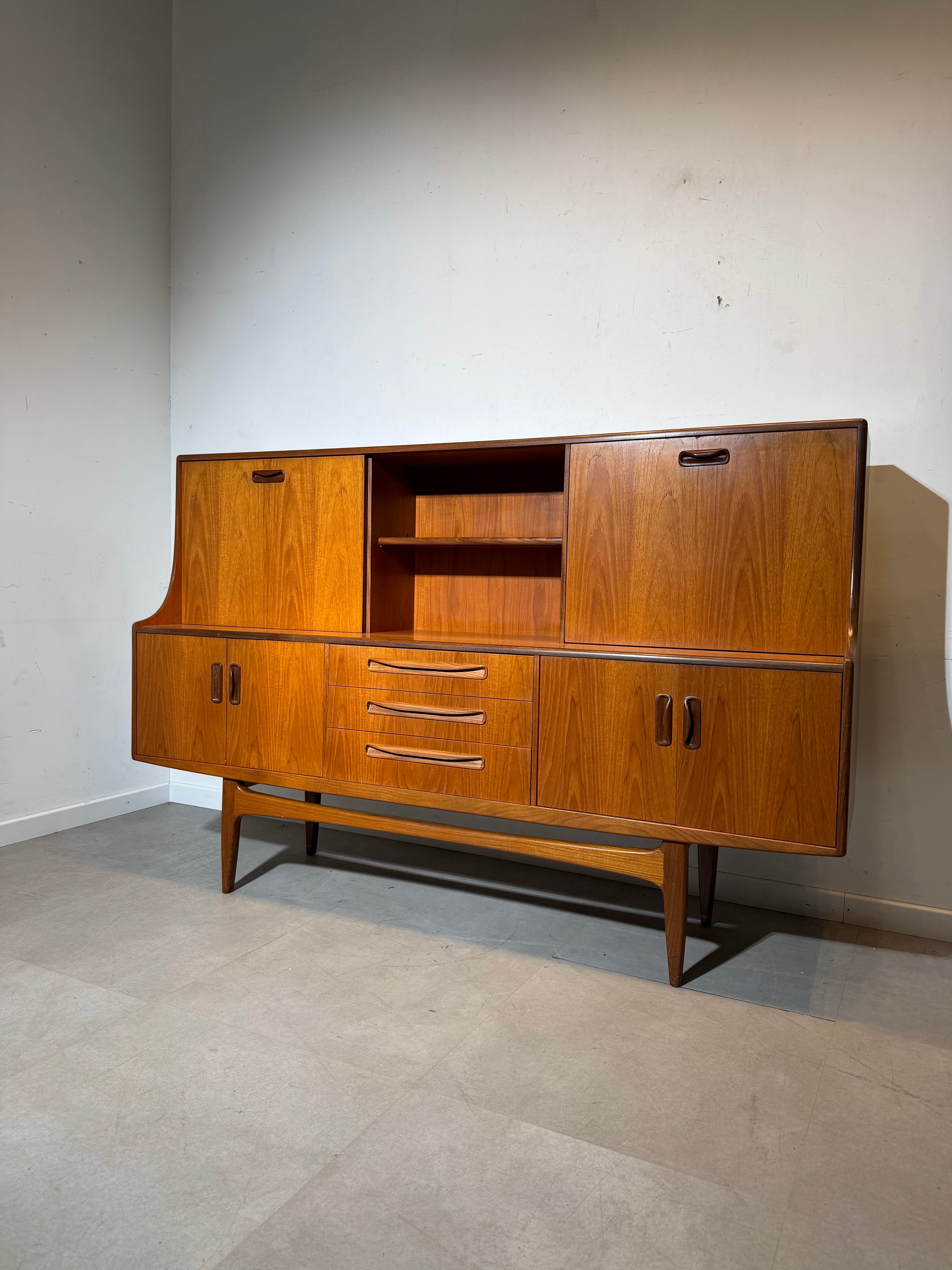 G-Plan “Fresco” Highboard – Mid-Century Modern (1960s)