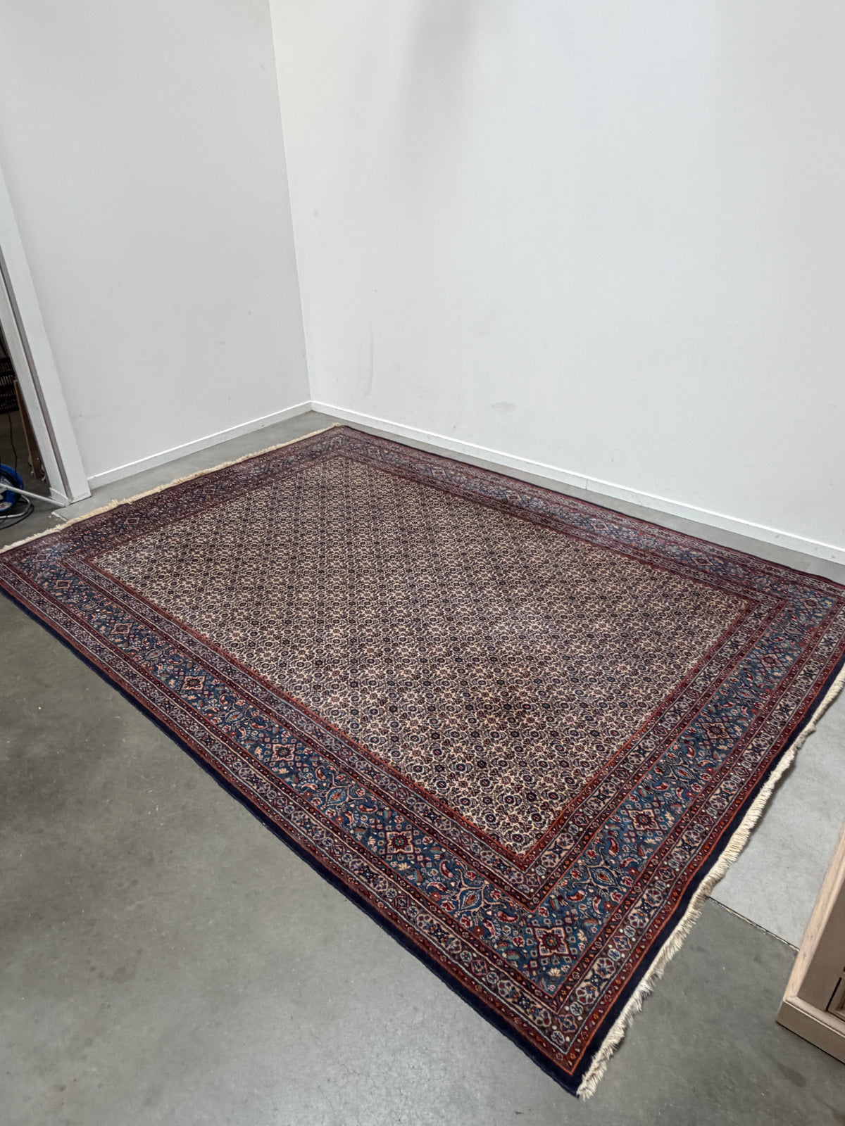 Vintage Hand-Knotted Persian Mud Rug – 357 × 255 cm