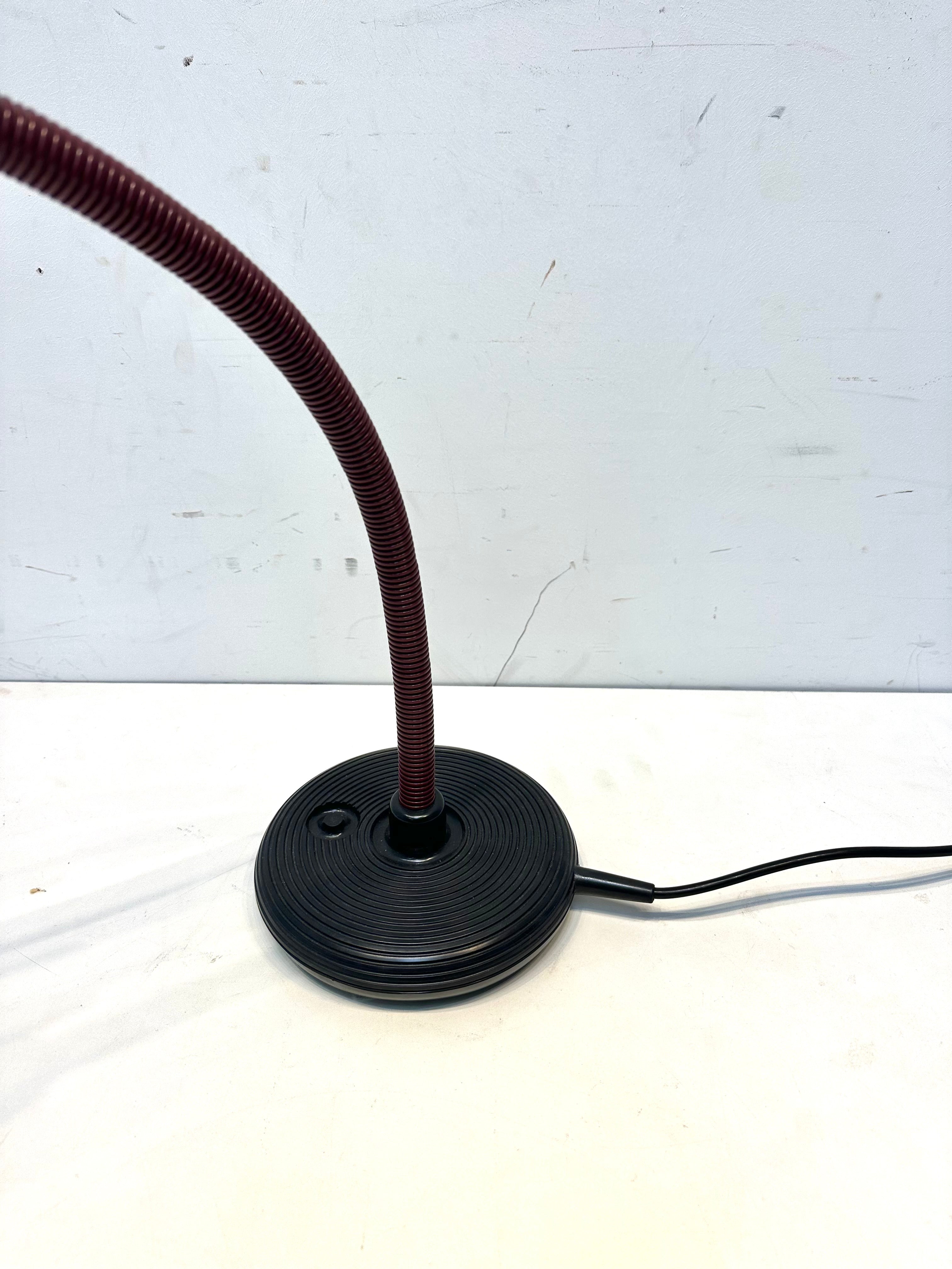 Lampe de table Hebi Tavolo par Isao Hosoe pour Valenti