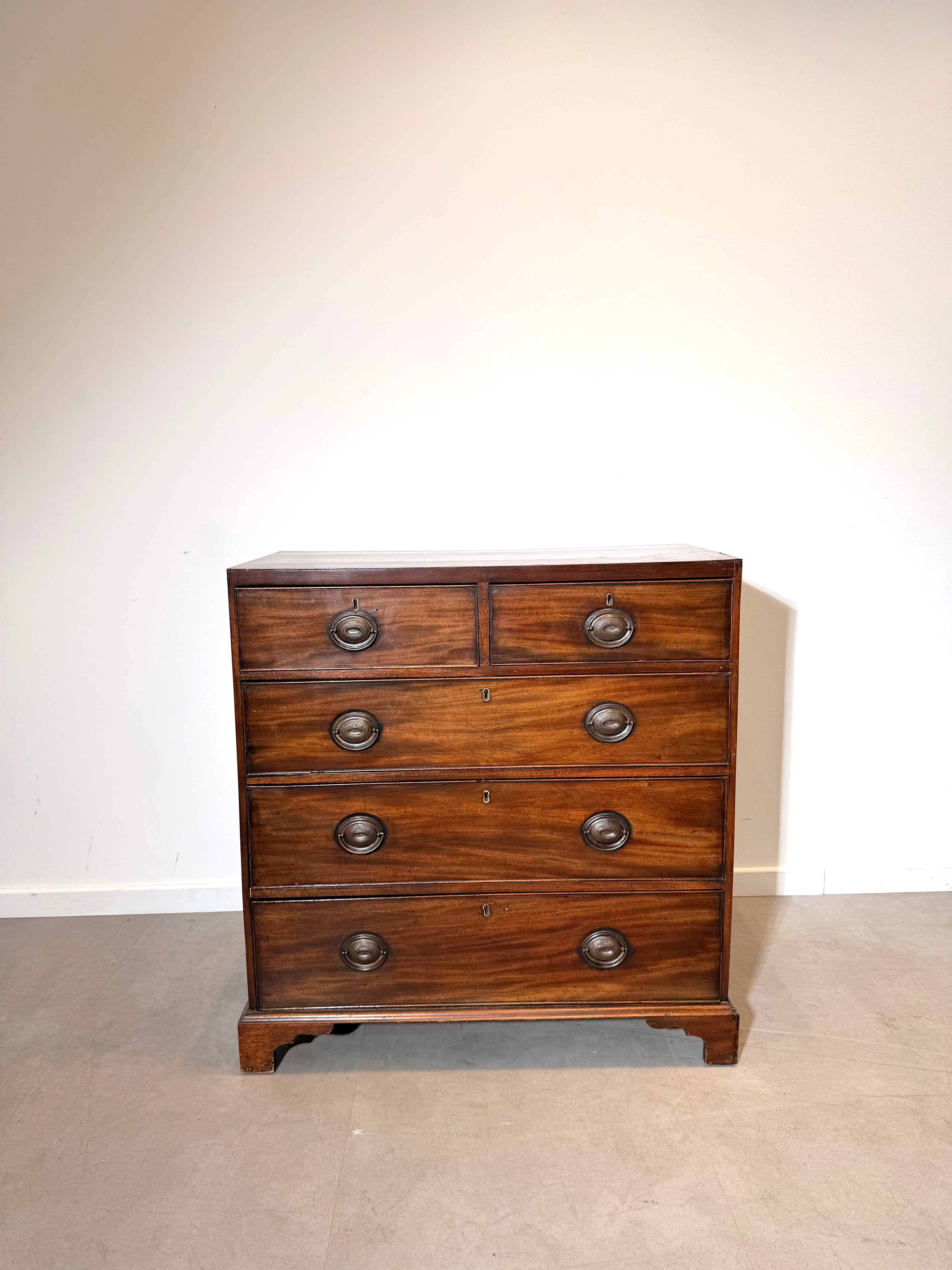 Antique Mahogany Chest of Drawers