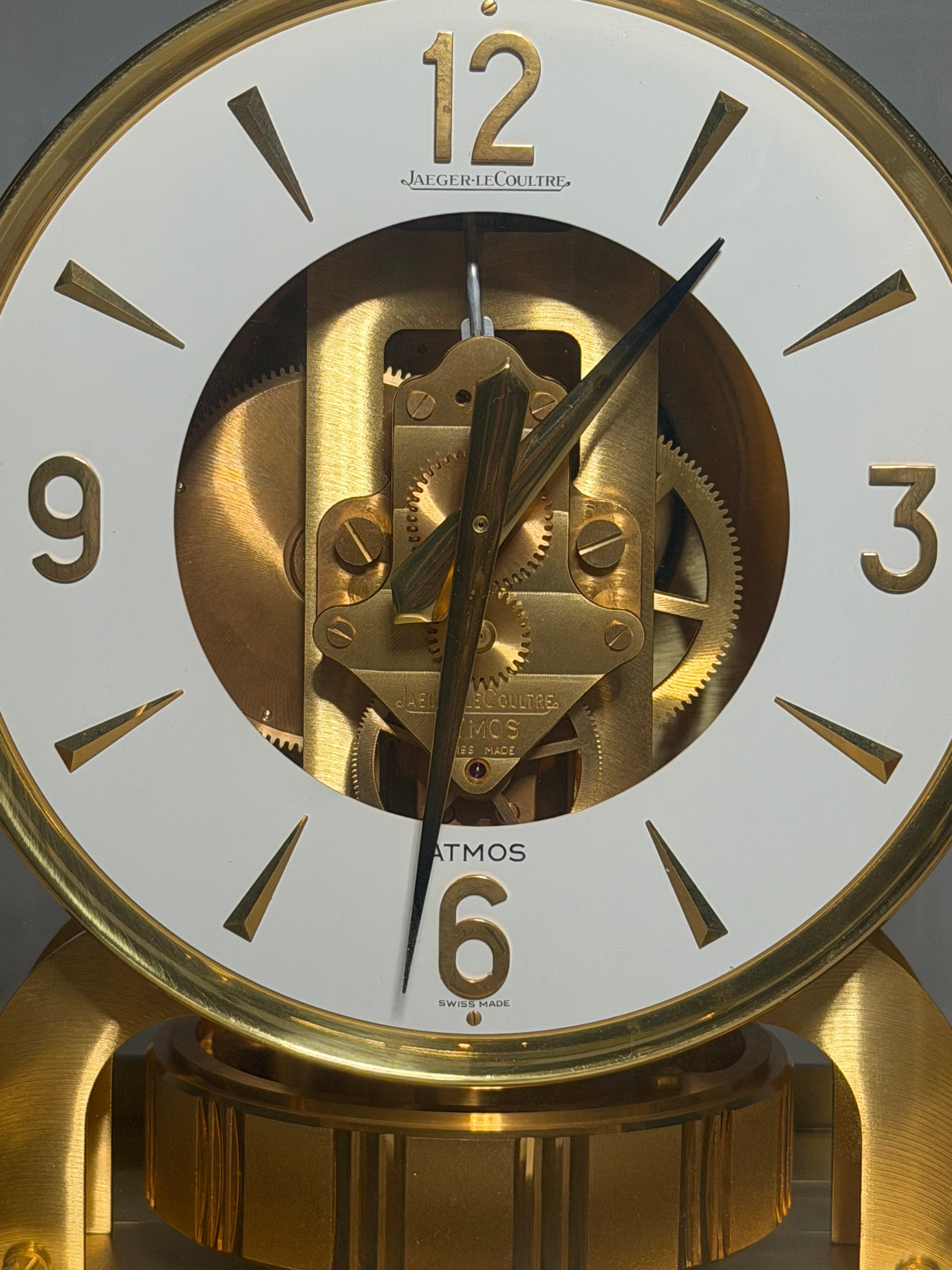 Jaeger-LeCoultre Atmos Calibre 528-8 – Gilt Brass – Swiss Perpetual Motion Clock