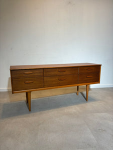 Vintage teak sideboard with 6 drawers “Jentique”