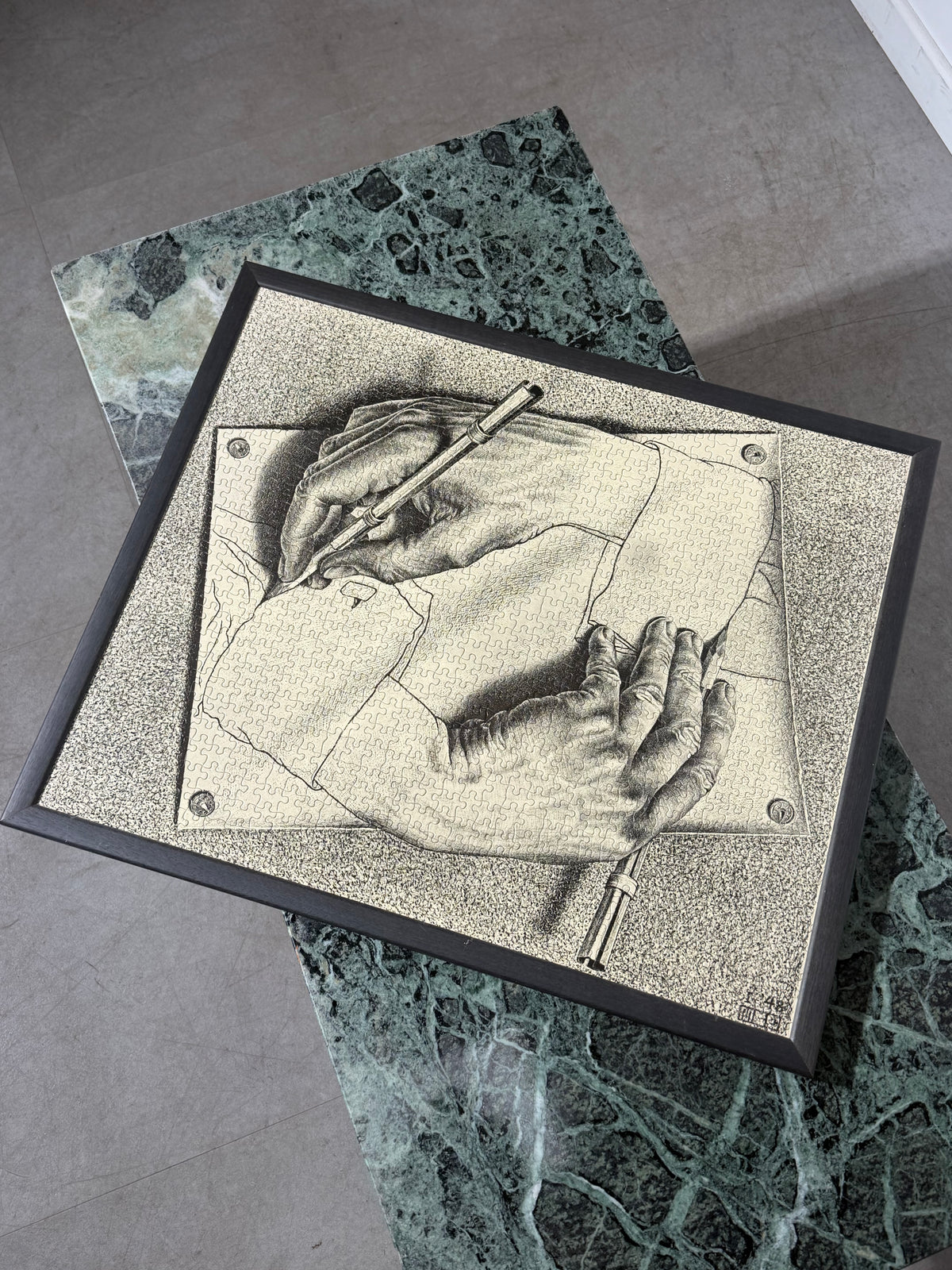 M. C. Escher “Drawing Hands” – Framed Puzzle, 55 × 65 cm