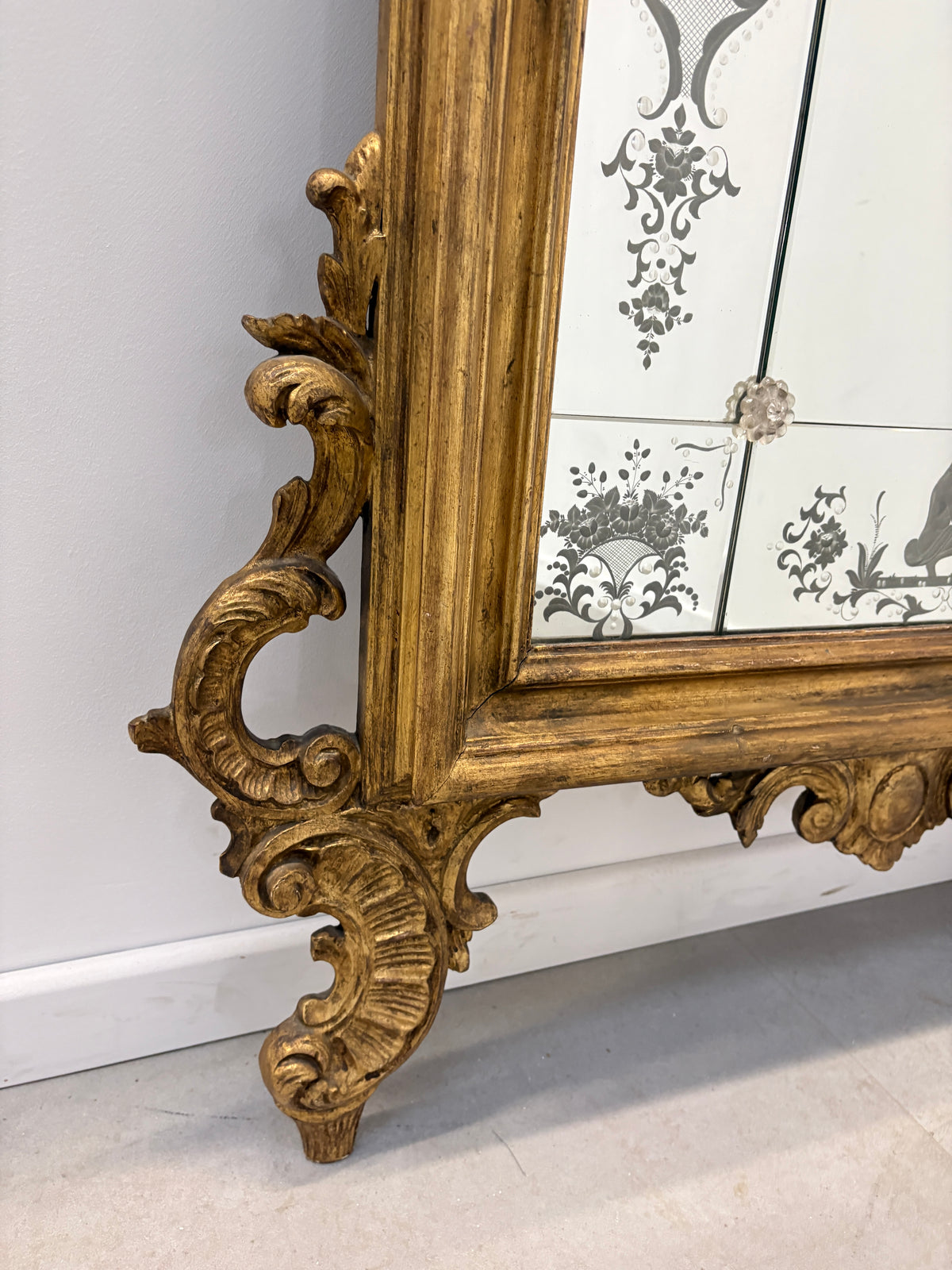 Large Venetian Rococo Giltwood Mirror with Etched Glass