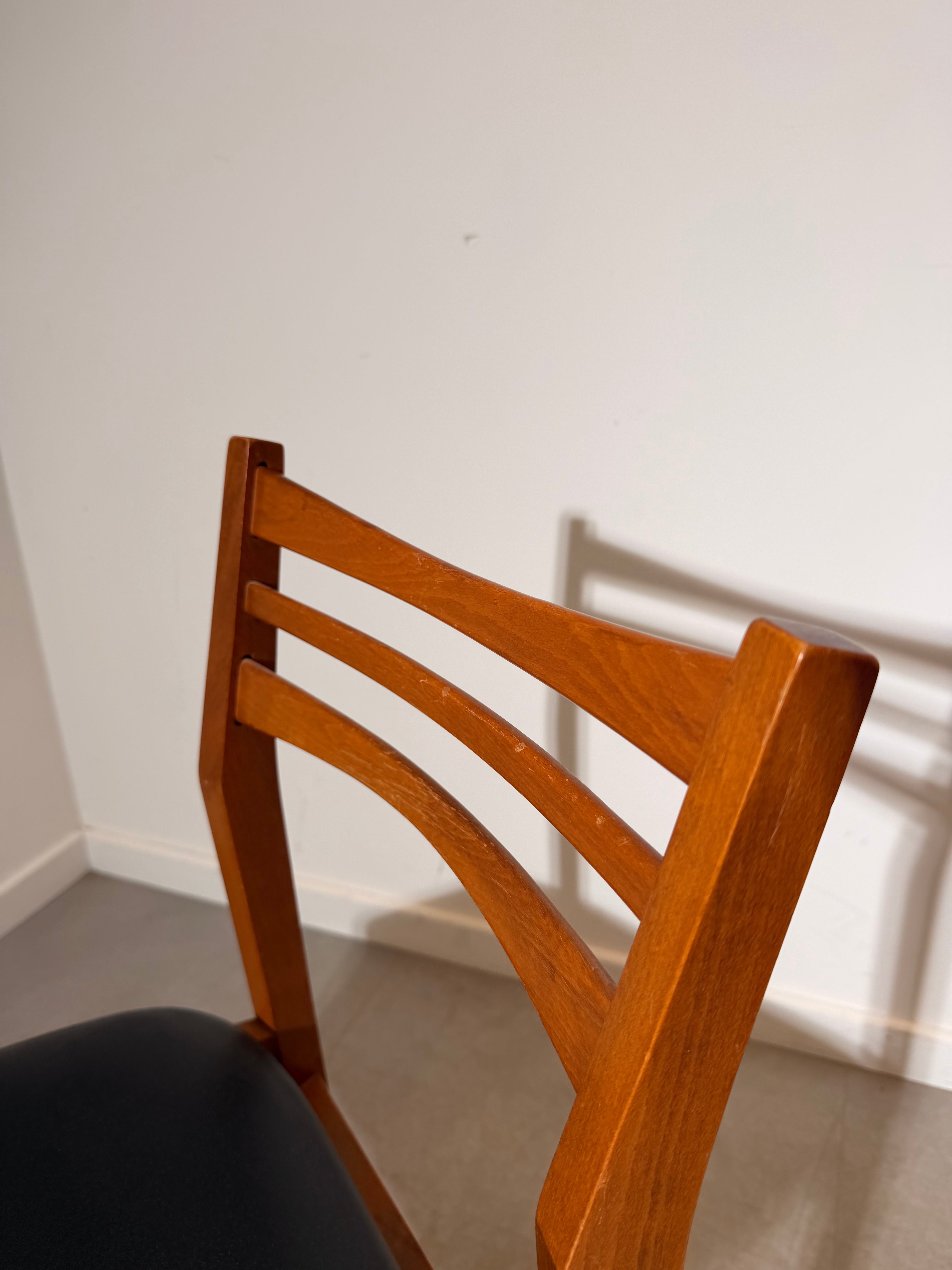 Mid-Century Wooden Dining Chair – Black Skai Leather