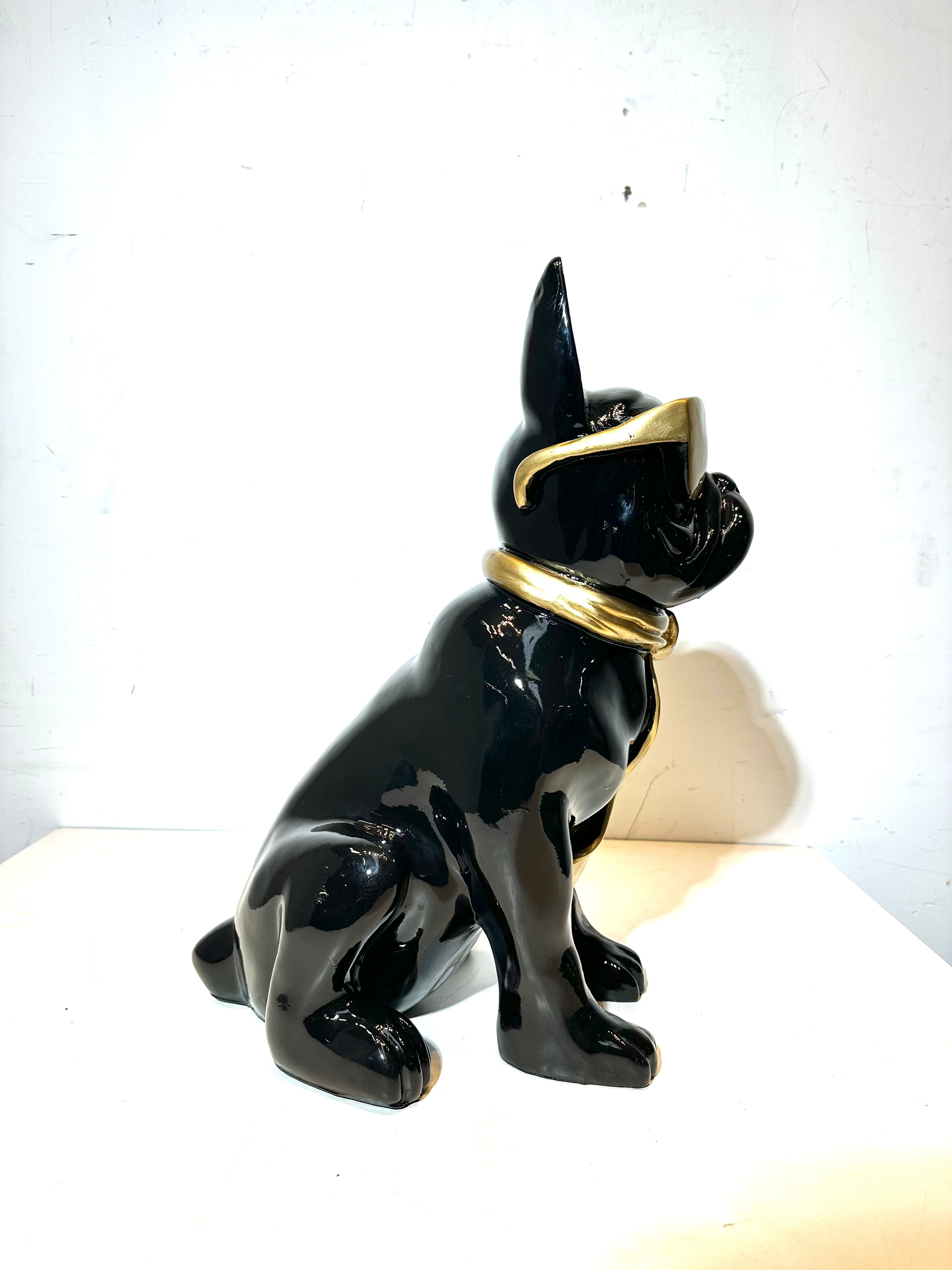 Modern Bulldog Sculpture — Black & Gold Plastic Design