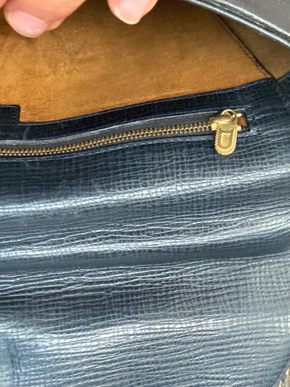 Vintage Delvaux Magicien Handbag – Marine Blue Leather