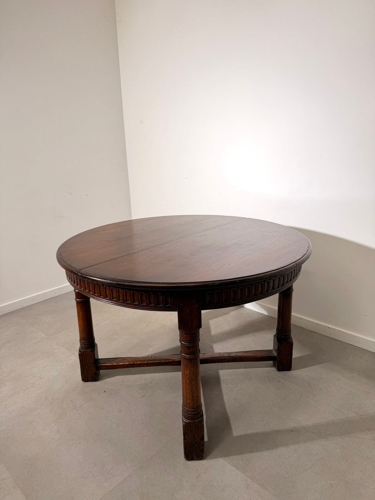 Old New England Oval Extendable Dining Table