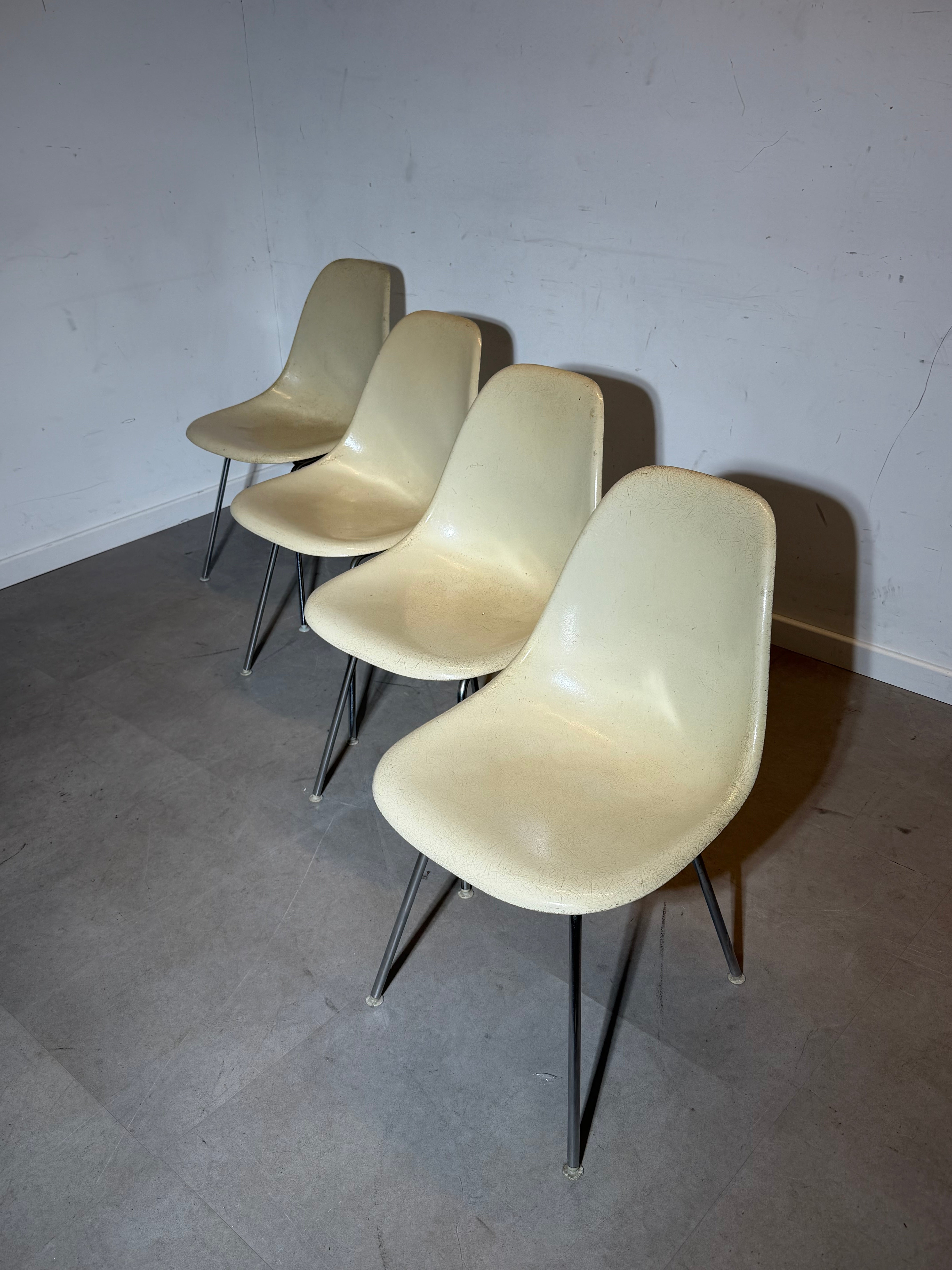 Set of 4 Vintage Herman Miller Fiberglass Side Chairs – Charles & Ray Eames –