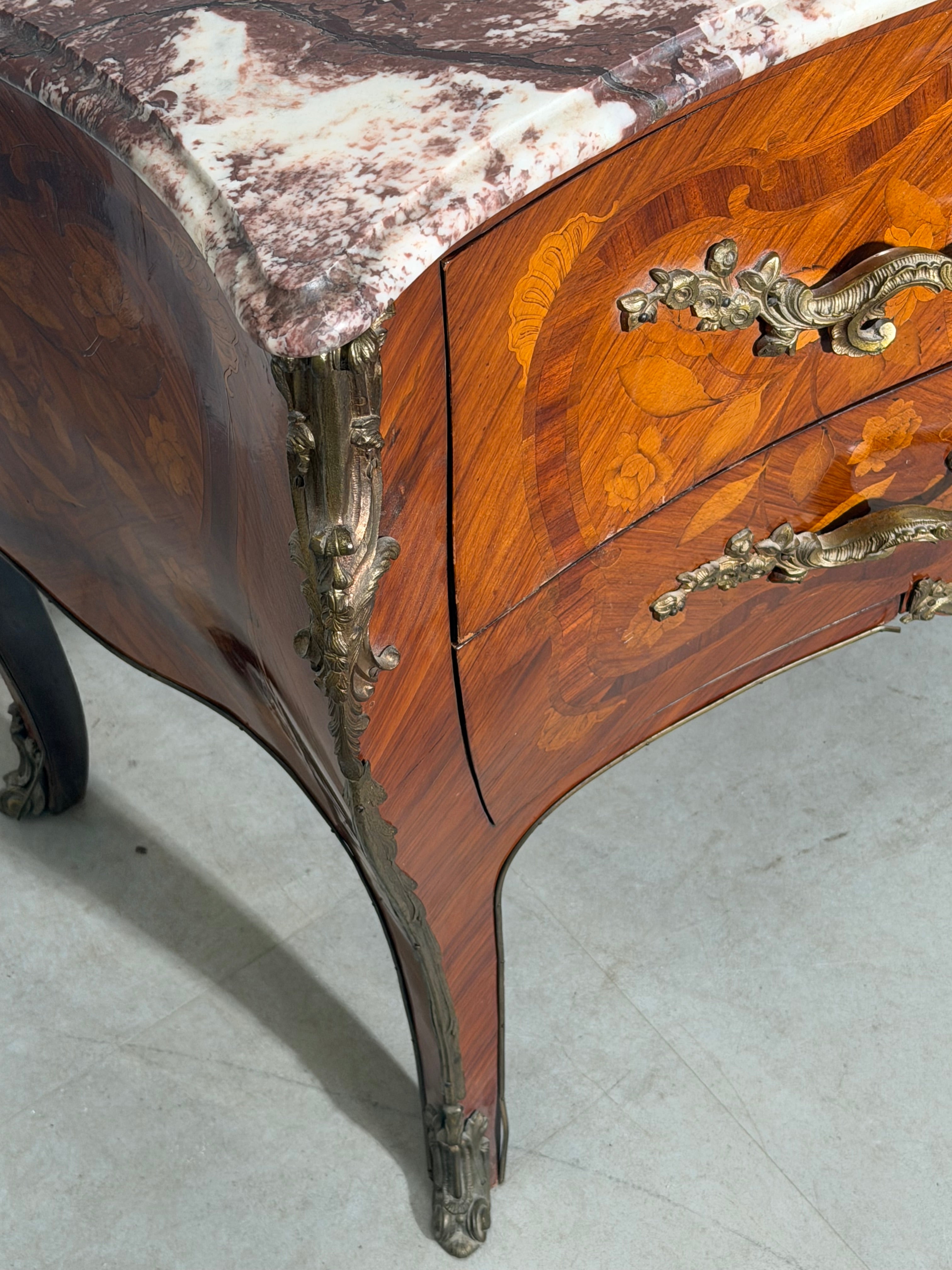 Antique chest of drawers with inlay and marble top
