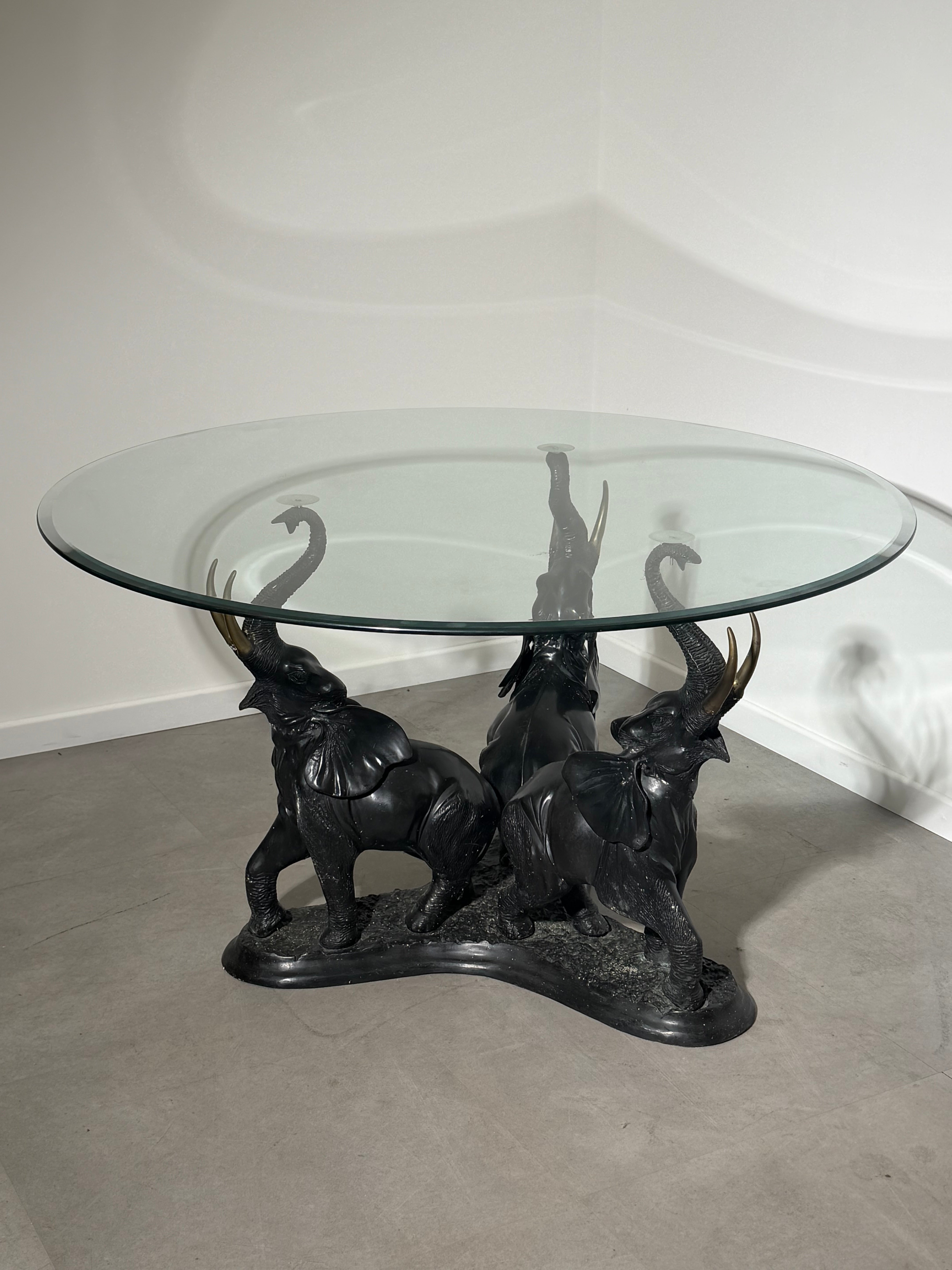 Vintage Bronze Elephant Trio Coffee Table with Round Beveled Glass Top – Regency Style – 130 cm