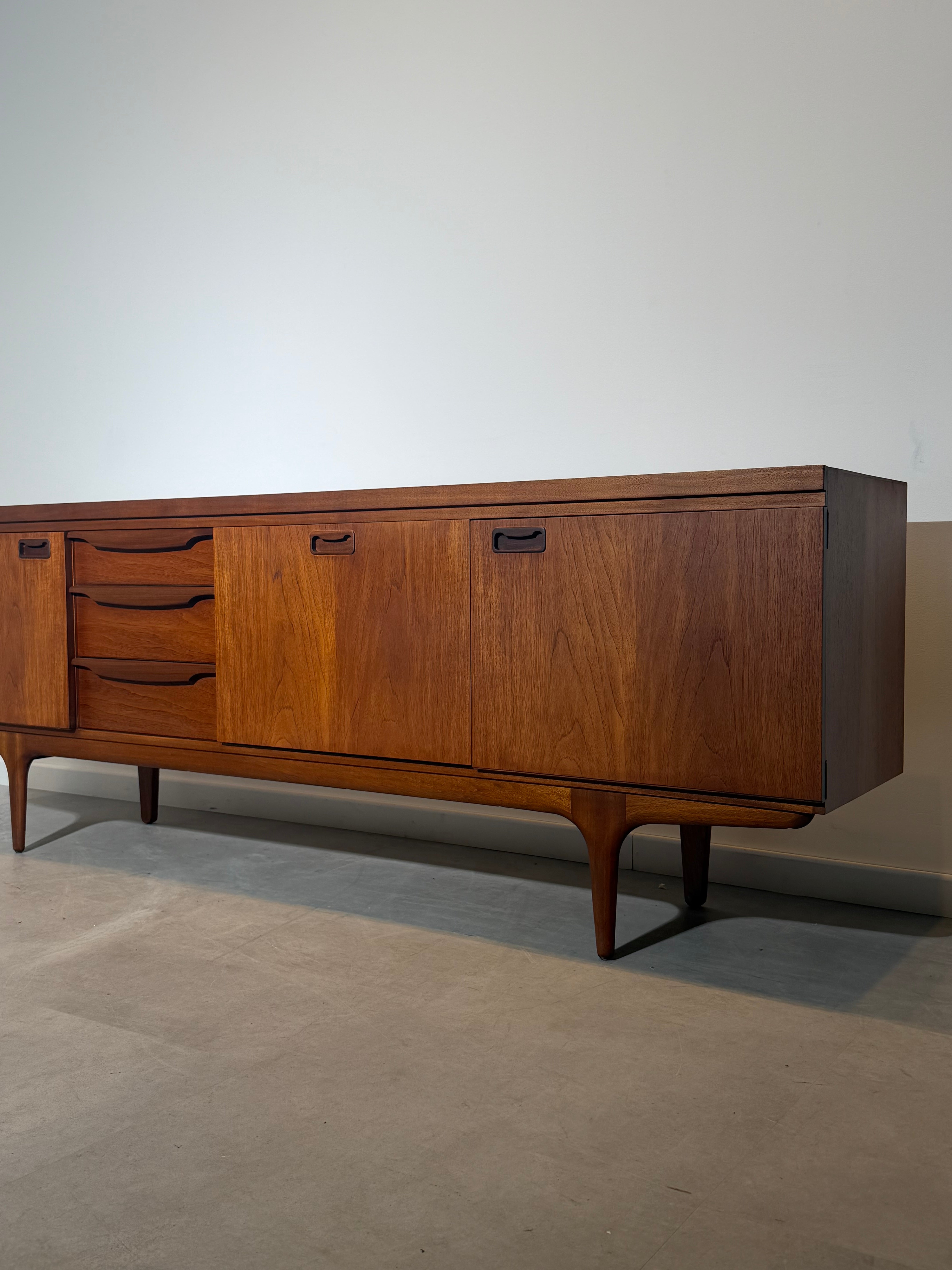 Greaves & Thomas Teak Sideboard – Mid-Century Modern British Design