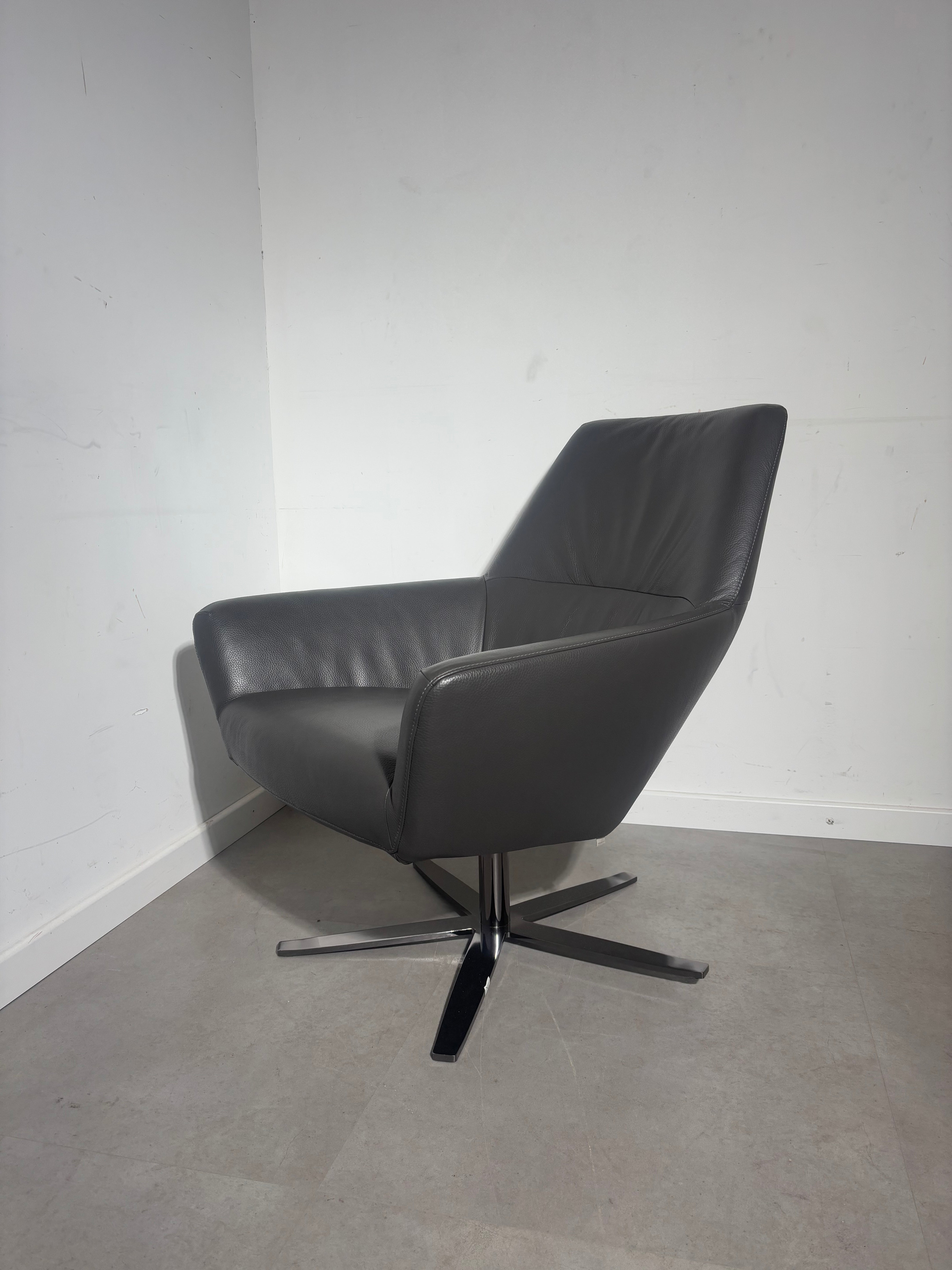 Bert Plantagie “Zyba” Chair