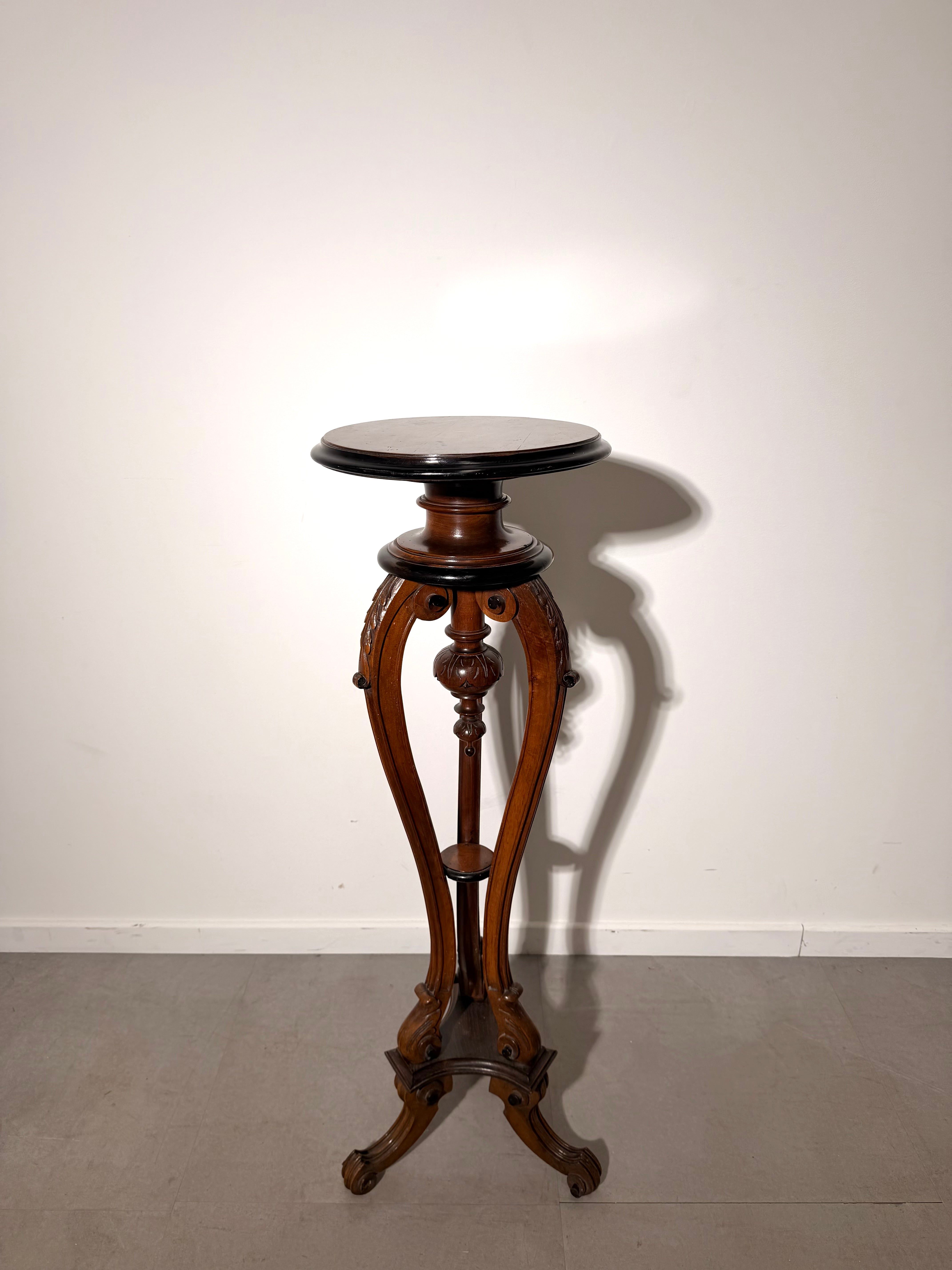 Antique Victorian Pedestal