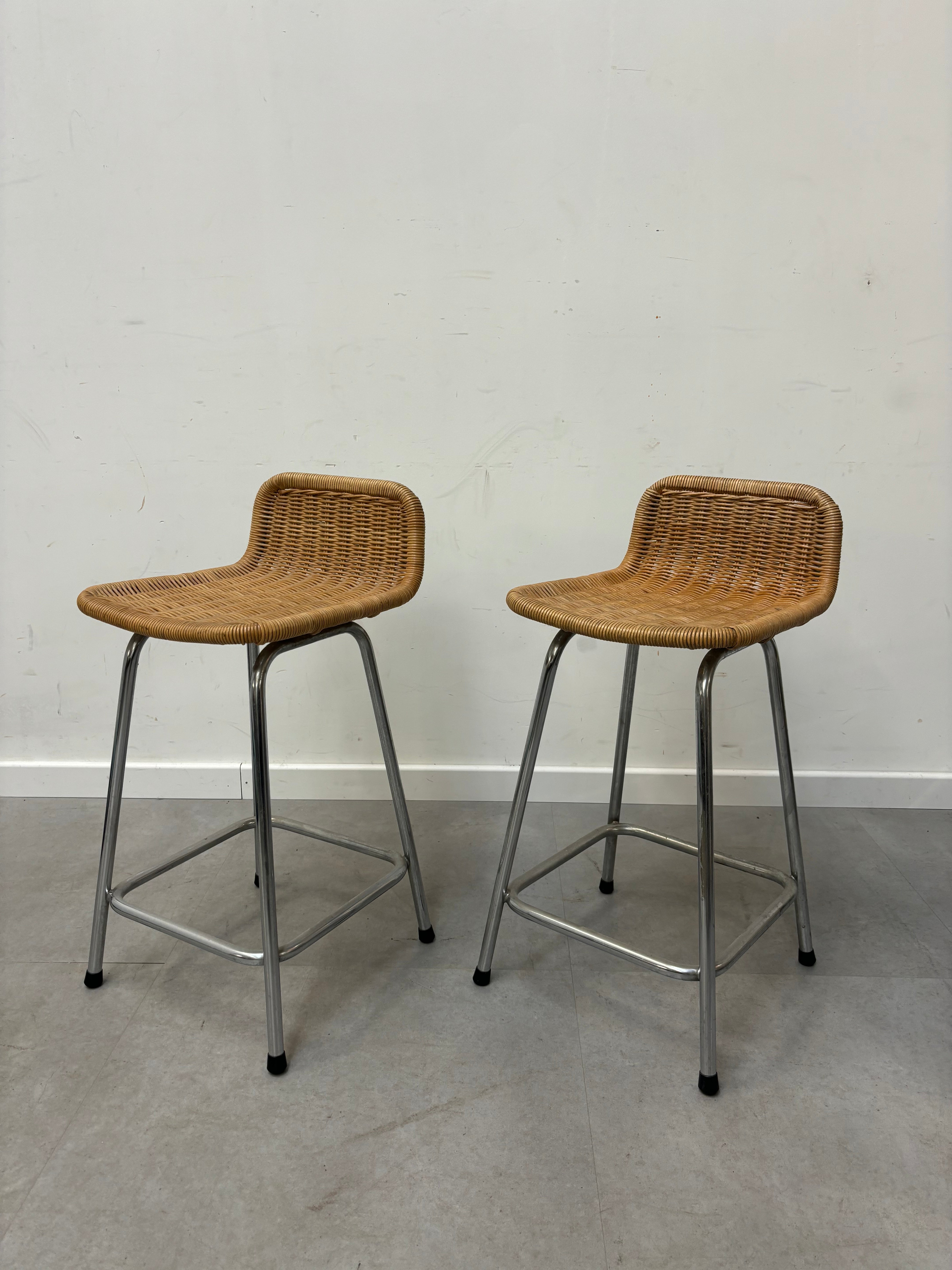 Pair of vintage ratan bar stools