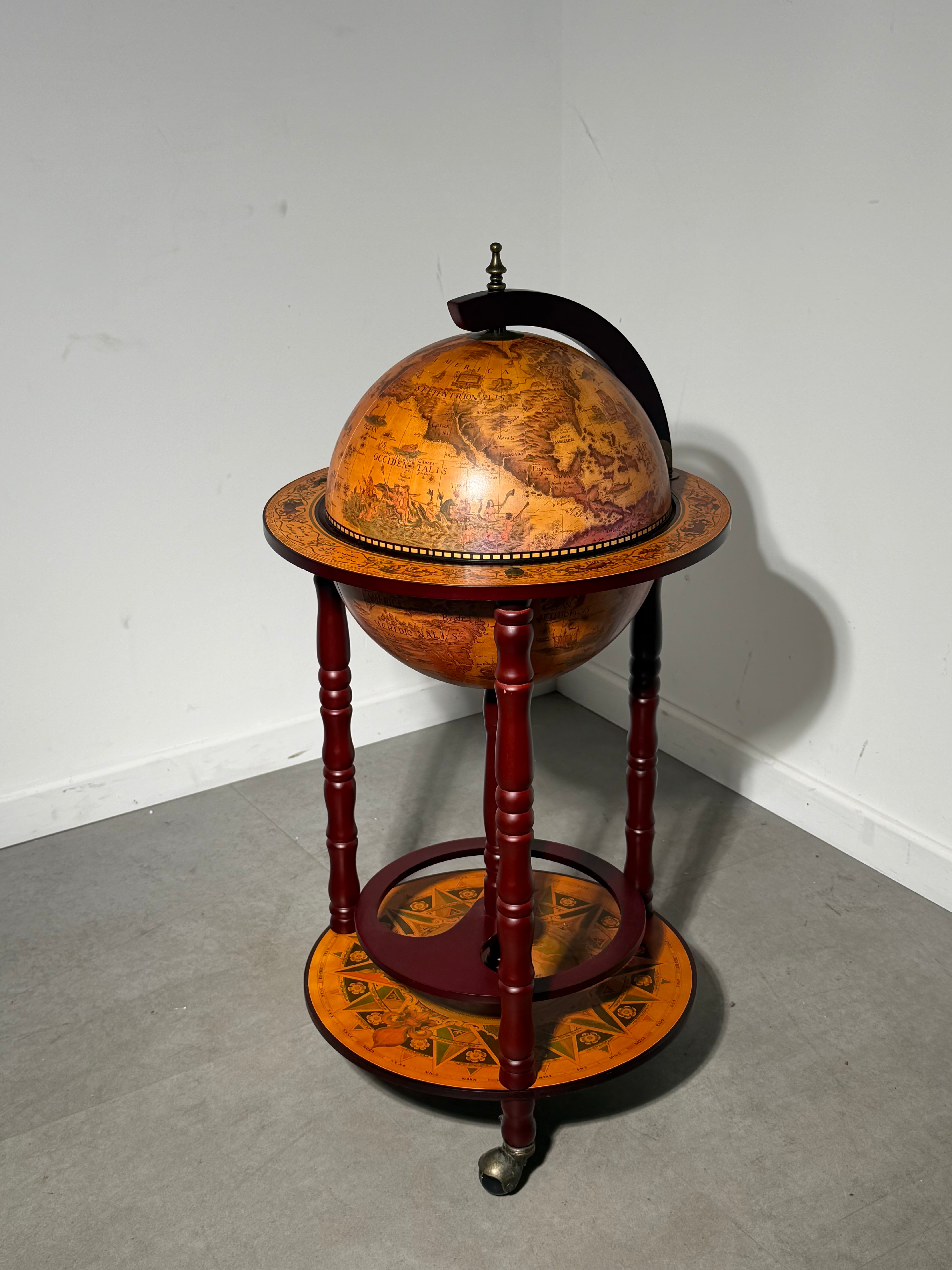 Vintage Globe Bar on Wheels – Decorative Drinks Cabinet