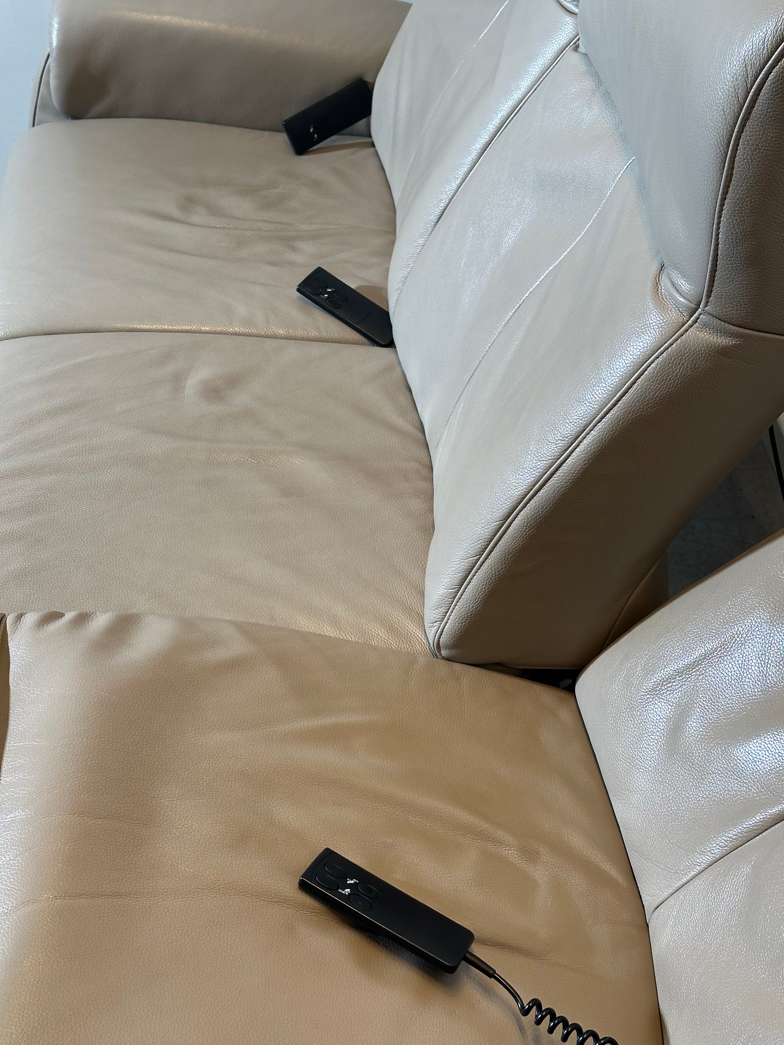 Musterring Leather Sofa Set – Electric Relax Function – 2-Seater & 3-Seater