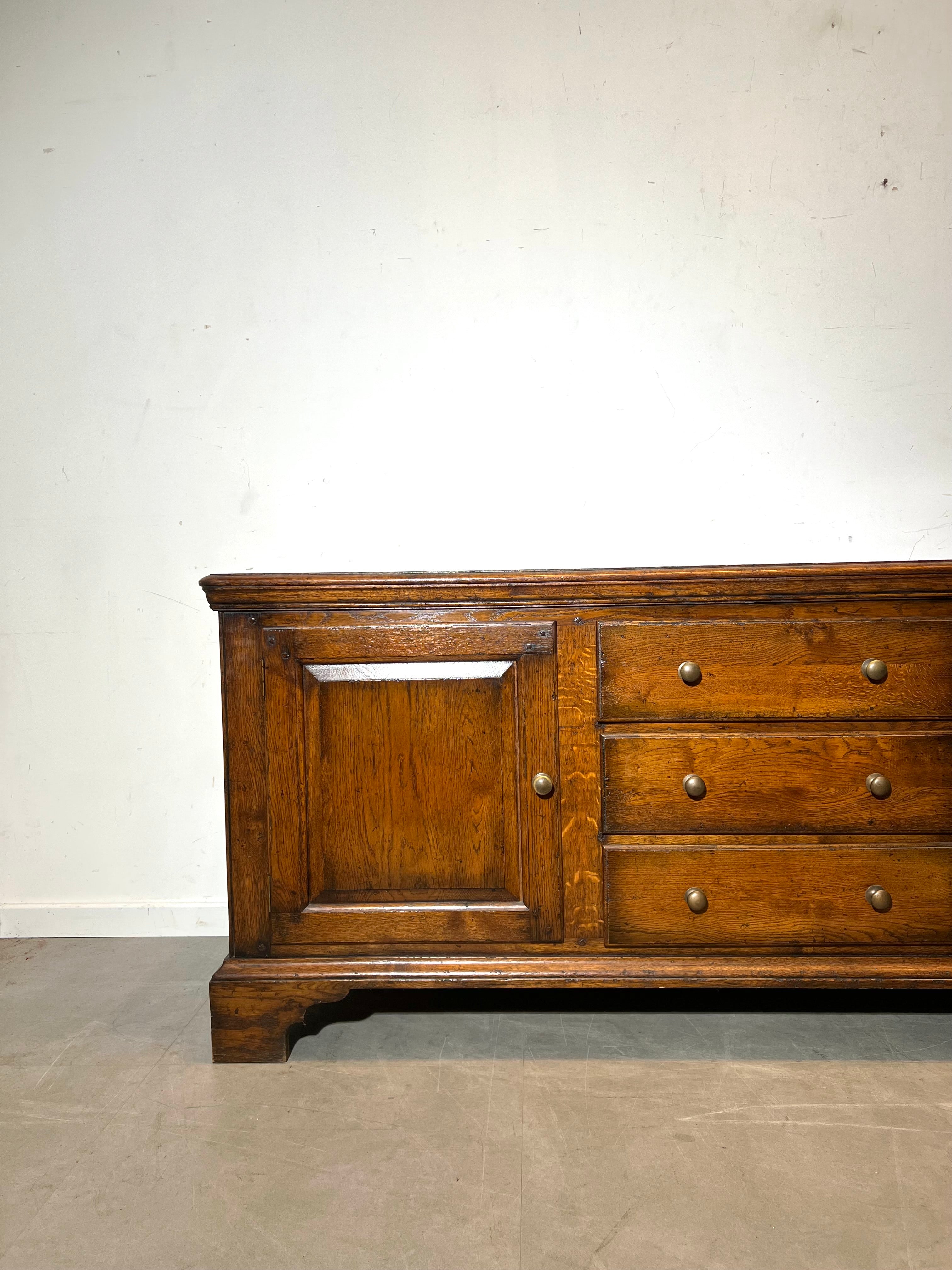 Oak Sideboard - 2 Doors & 3 Drawers