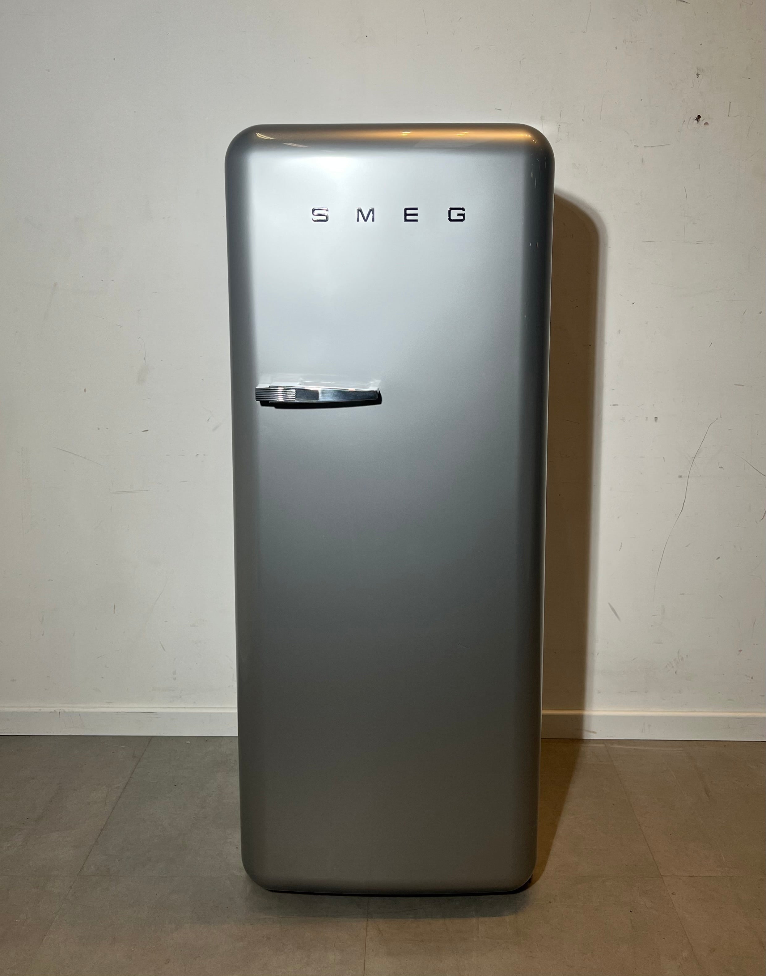 SMEG Retro Refrigerator – Silver