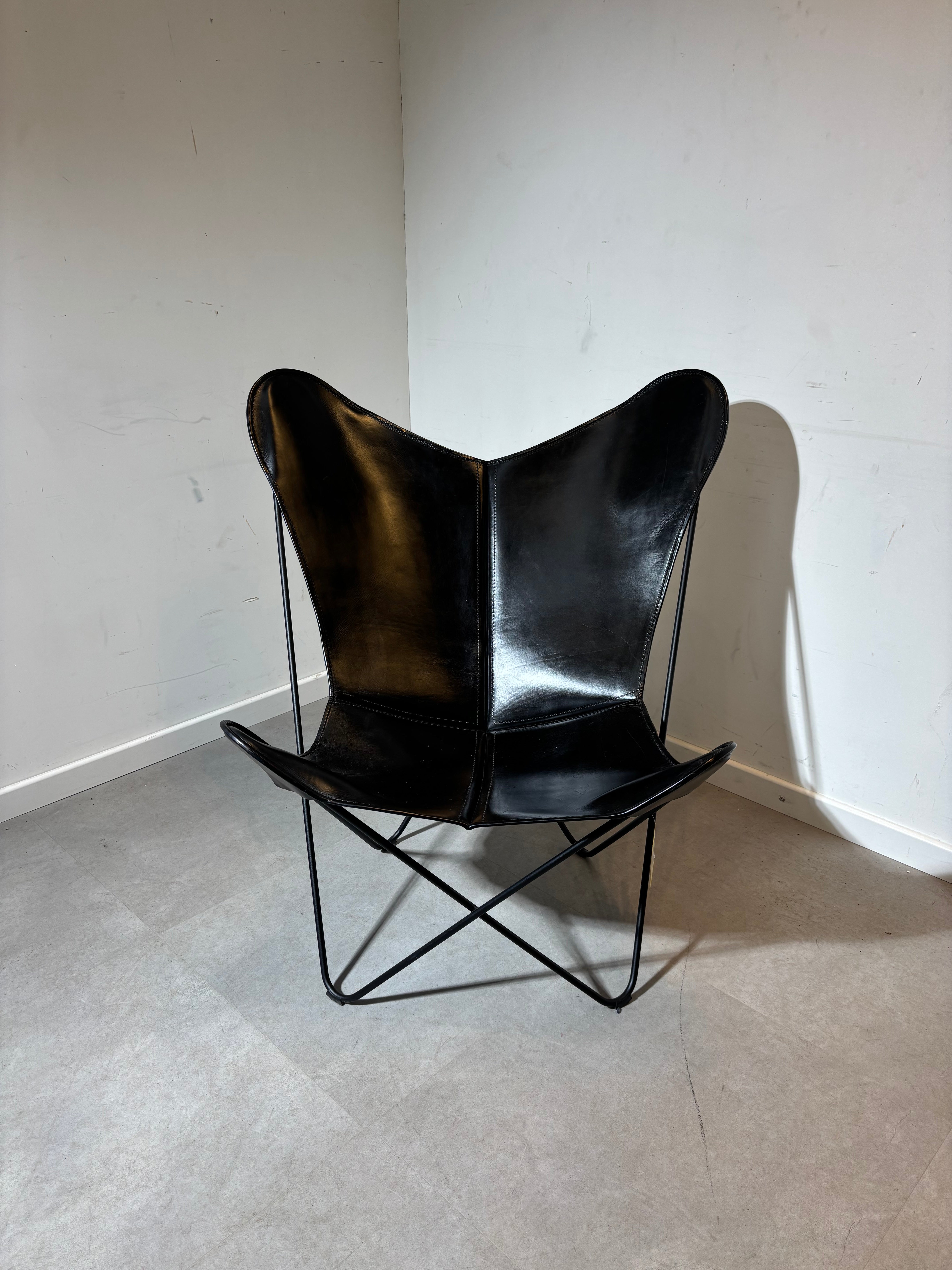 “Papillion” Chair by Ox Denmarq