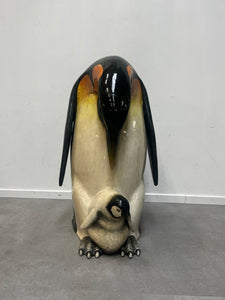 Statue Emperor Penguin with Chick