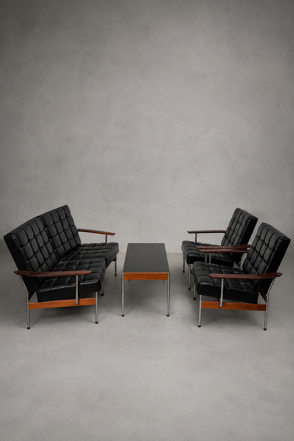 Vintage Sofa Set 2 + 1 + 1 + Coffee Table