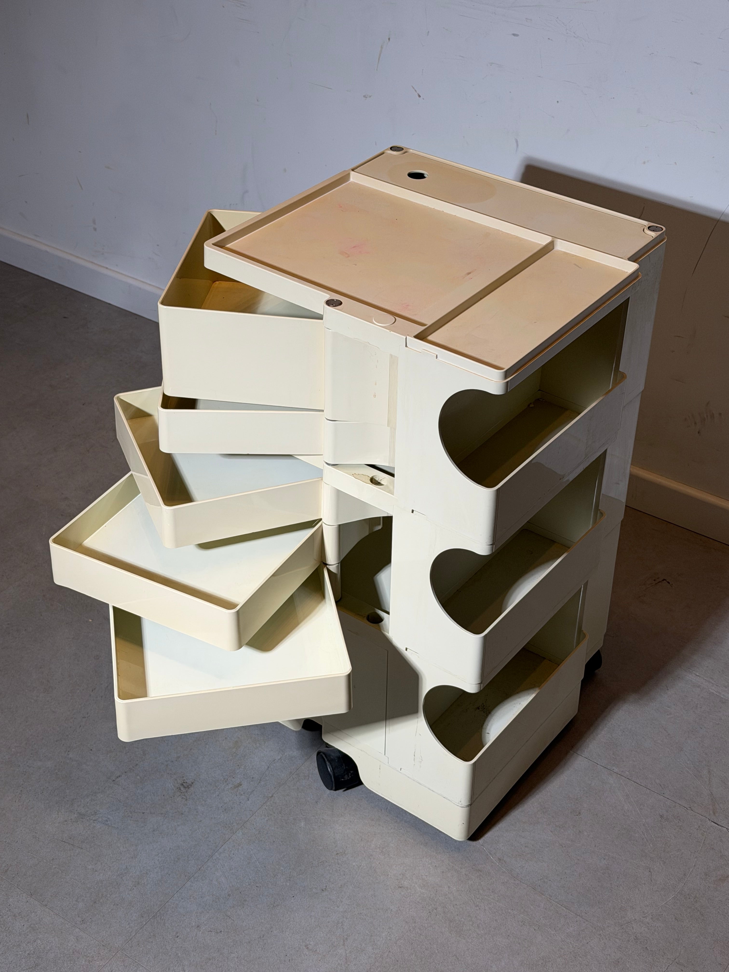 Joe Colombo “Boby” Trolley