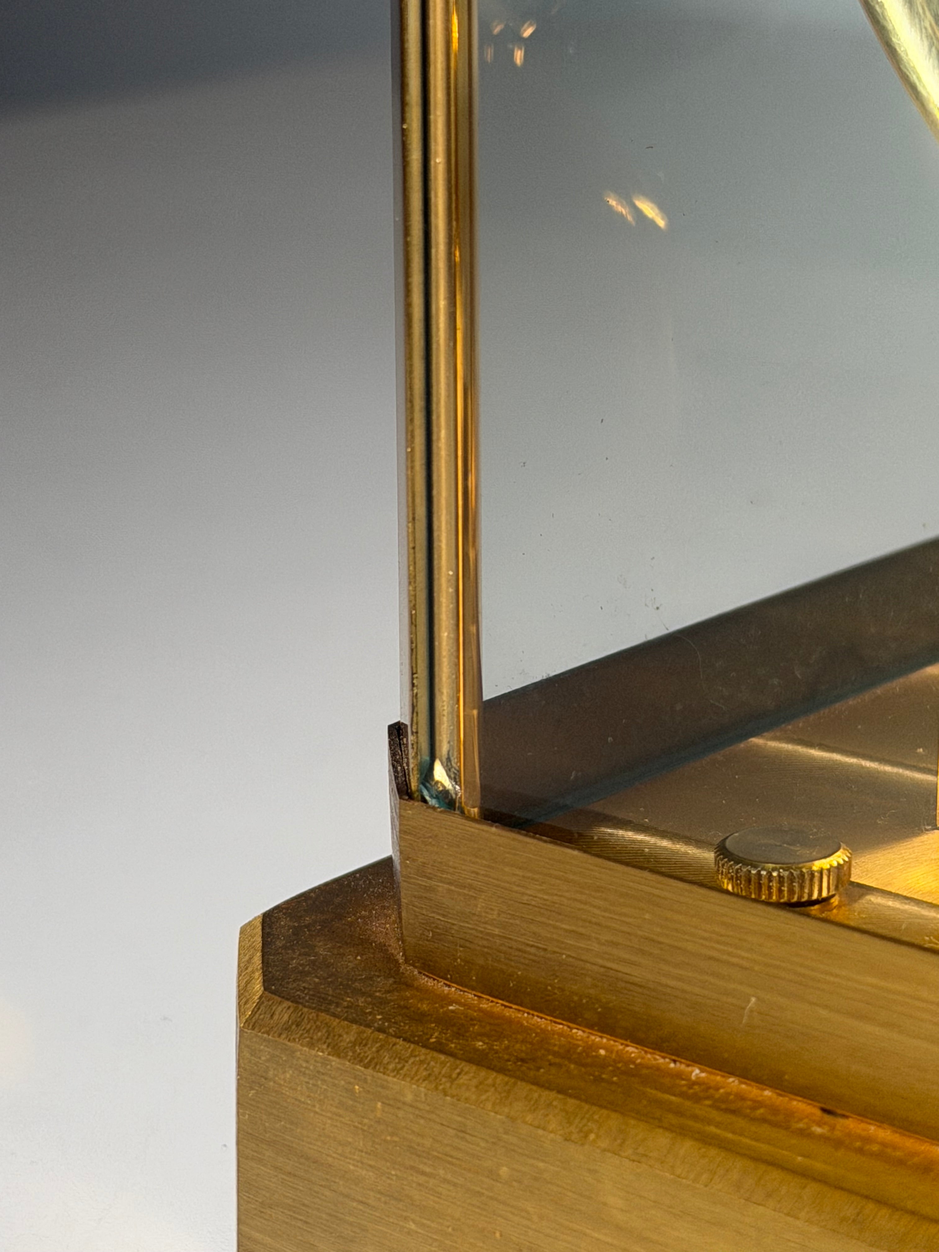 Jaeger-LeCoultre Atmos Calibre 528-8 – Gilt Brass – Swiss Perpetual Motion Clock