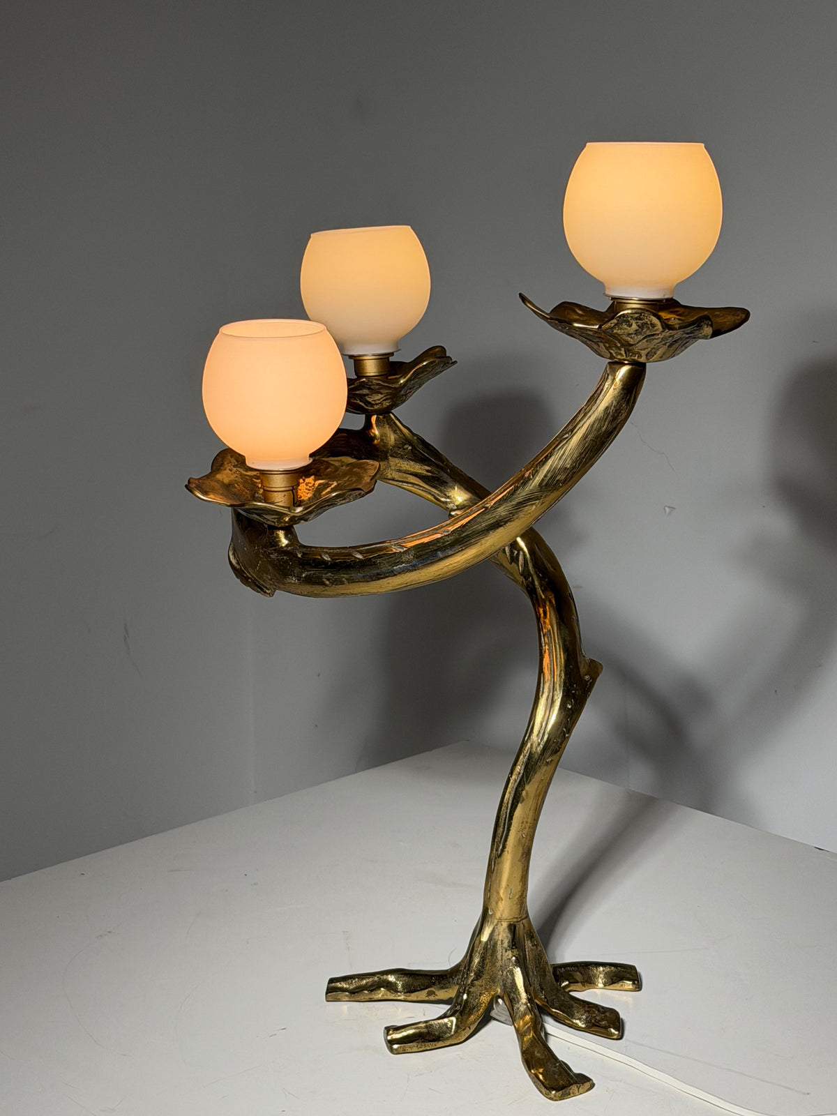 Sculptural Bronze Table Lamp with Three Opaline Glass Shades – 66 cm