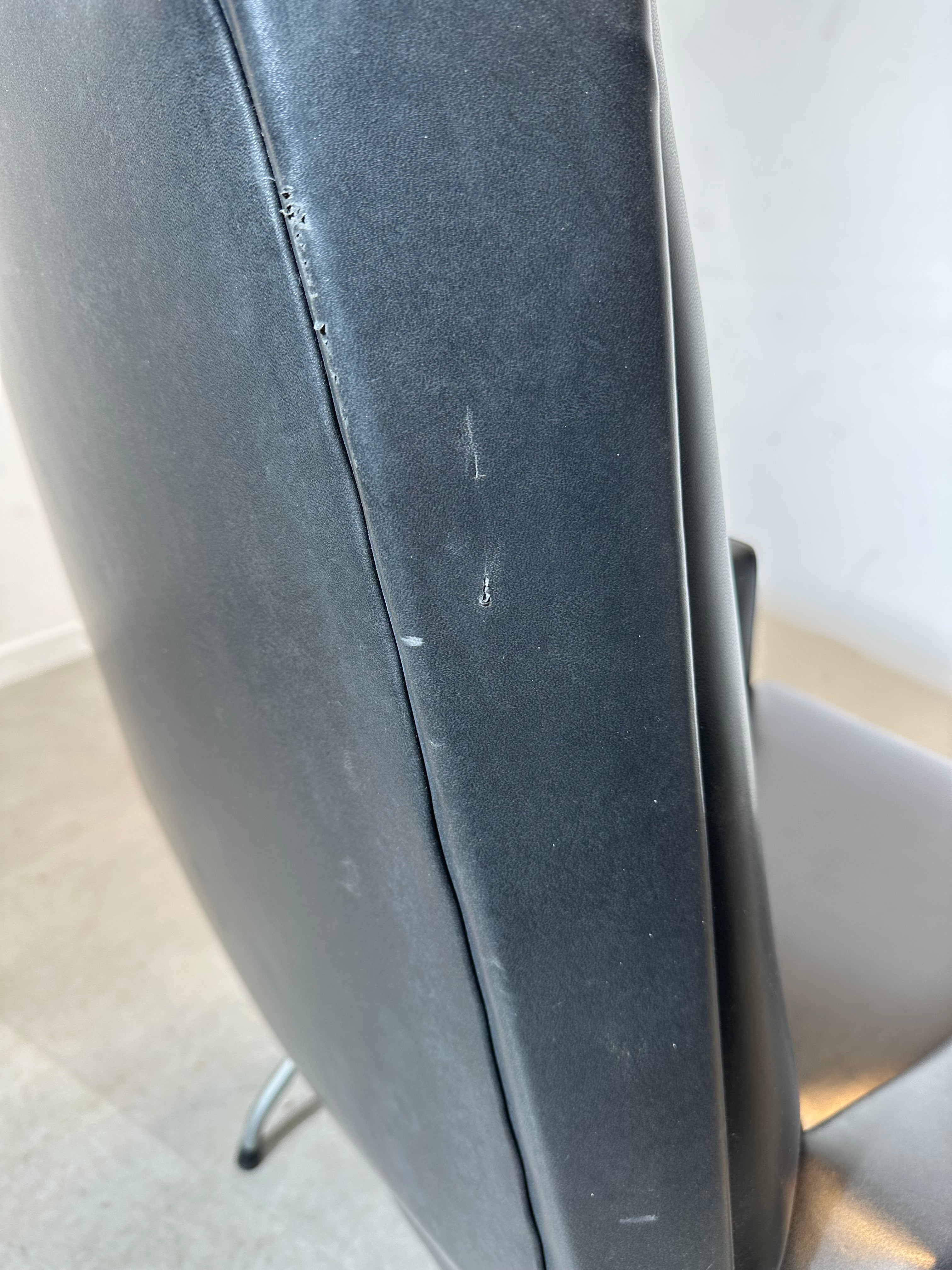 Vintage Leather Lounge chair 70's