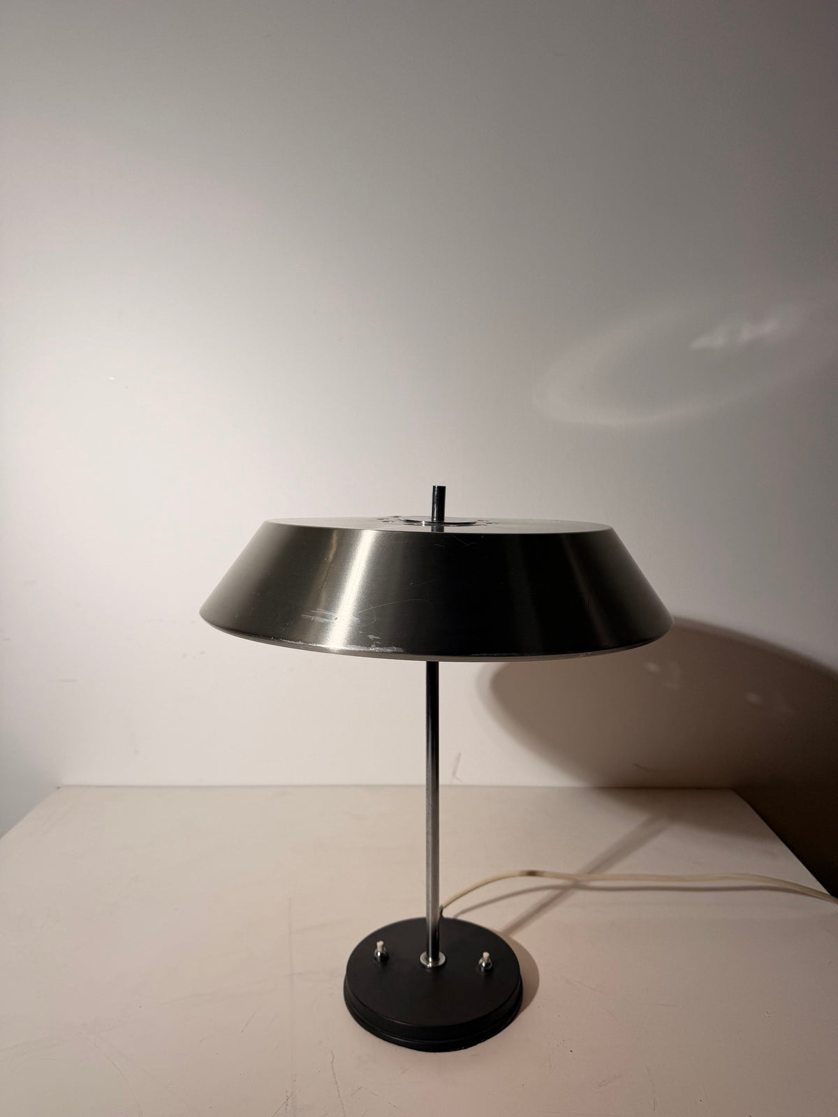 Vintage Mid-Century Modern Metal Table Lamp