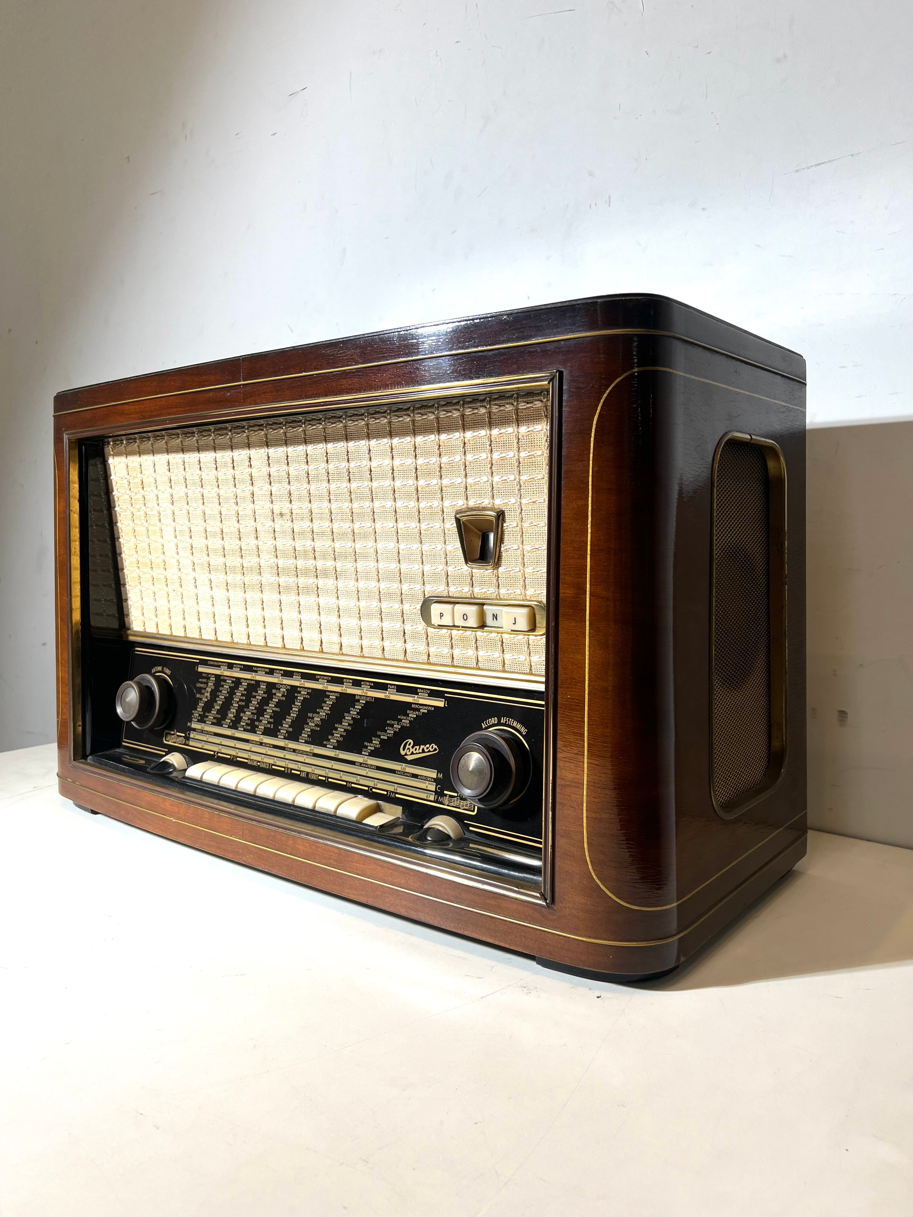 Vintage Barco Tube Radio – Wooden Cabinet – Belgium – 1950s