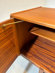 Mcintosh “Brass” Hardware Handle Sideboard