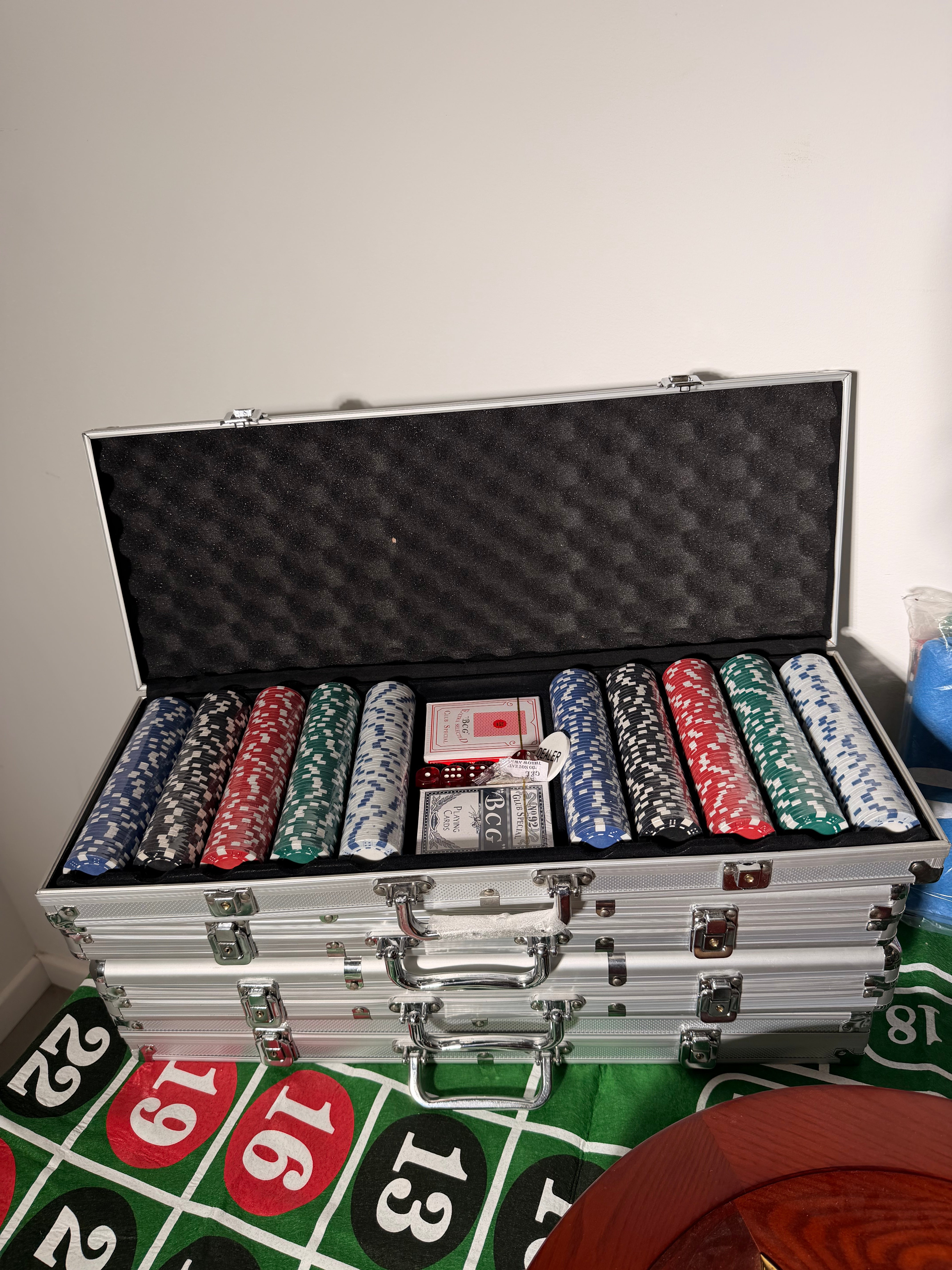 Complete Poker and Roulette Set