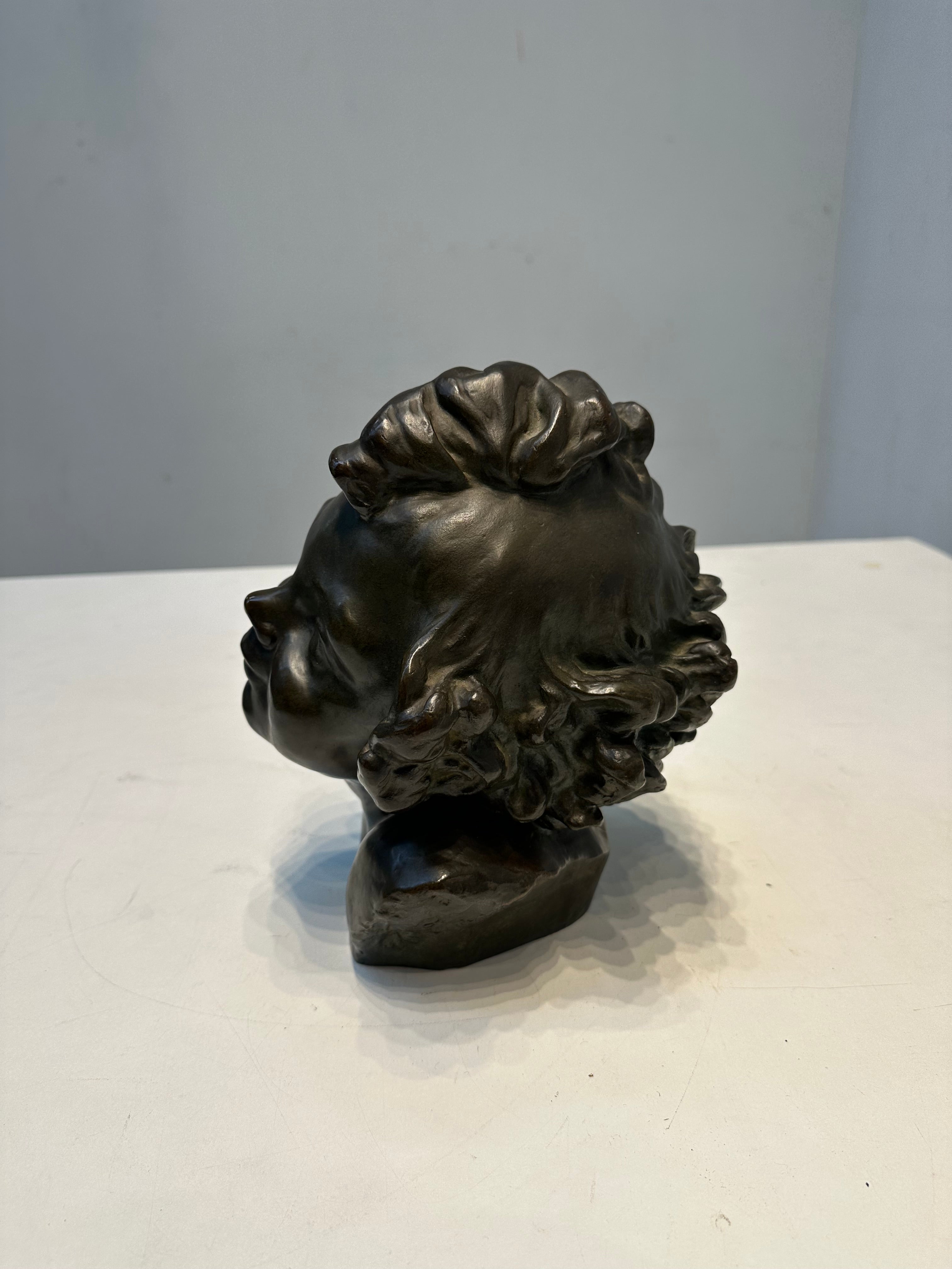 Buste en bronze d'enfant