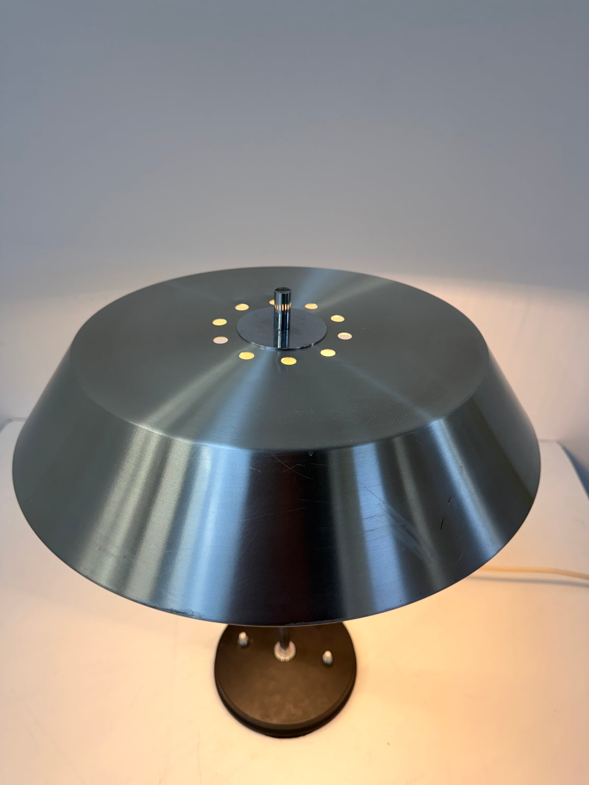 Vintage Mid-Century Modern Metal Table Lamp