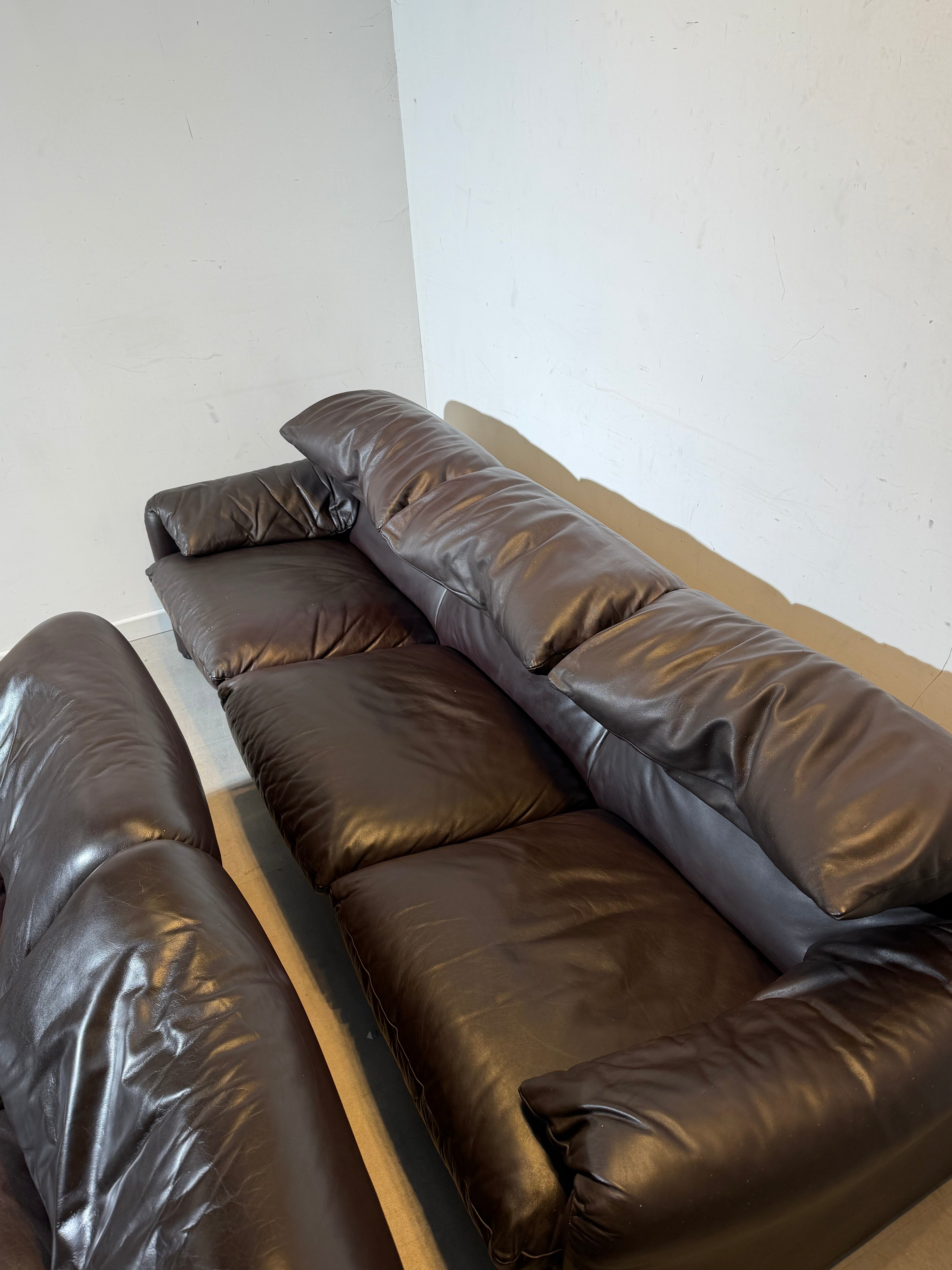 Cassina Maralunga 3 + 2 Sofa Set by Vico Magistretti