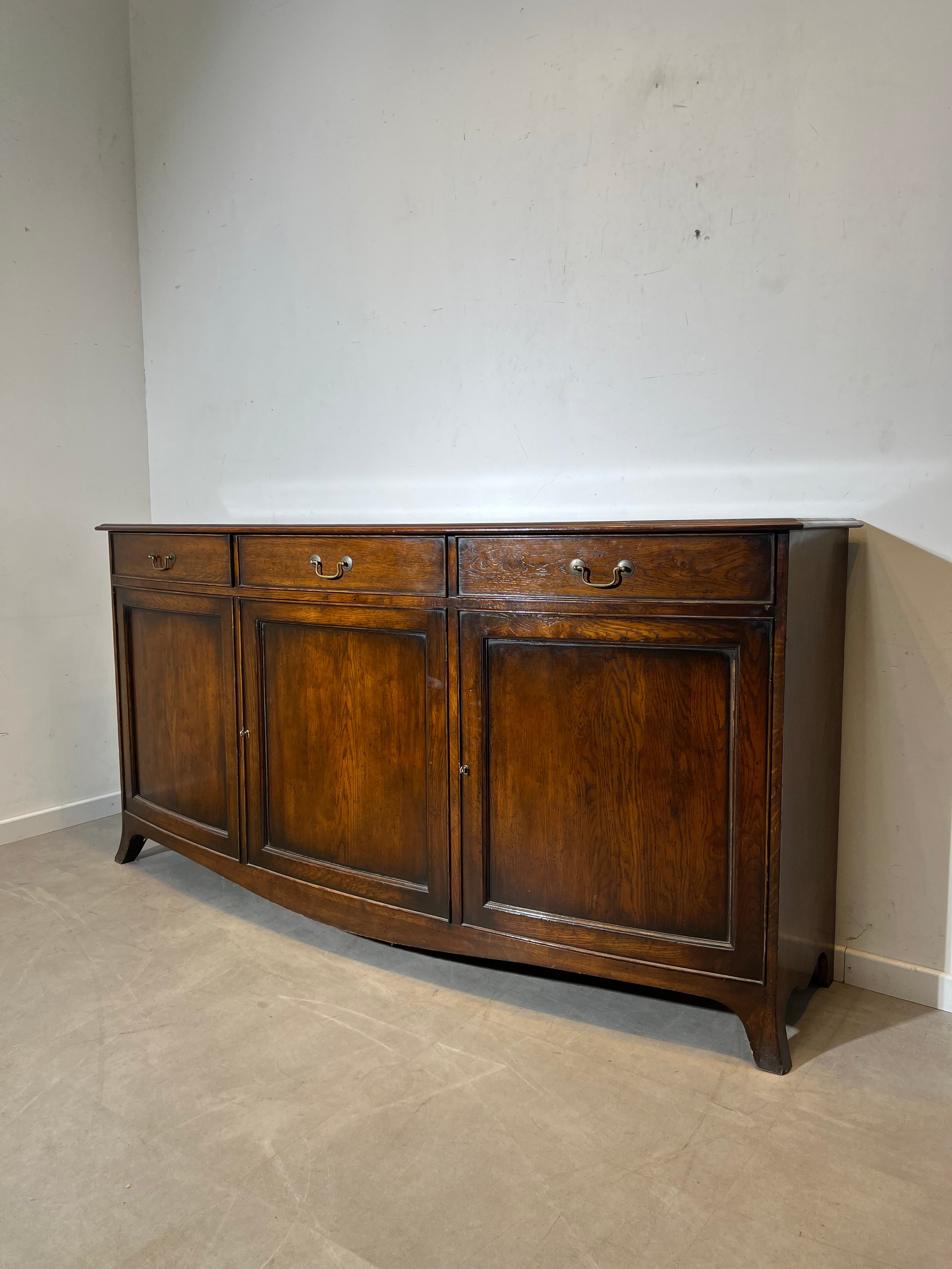 Antique English Oak Sideboard– Curved Front