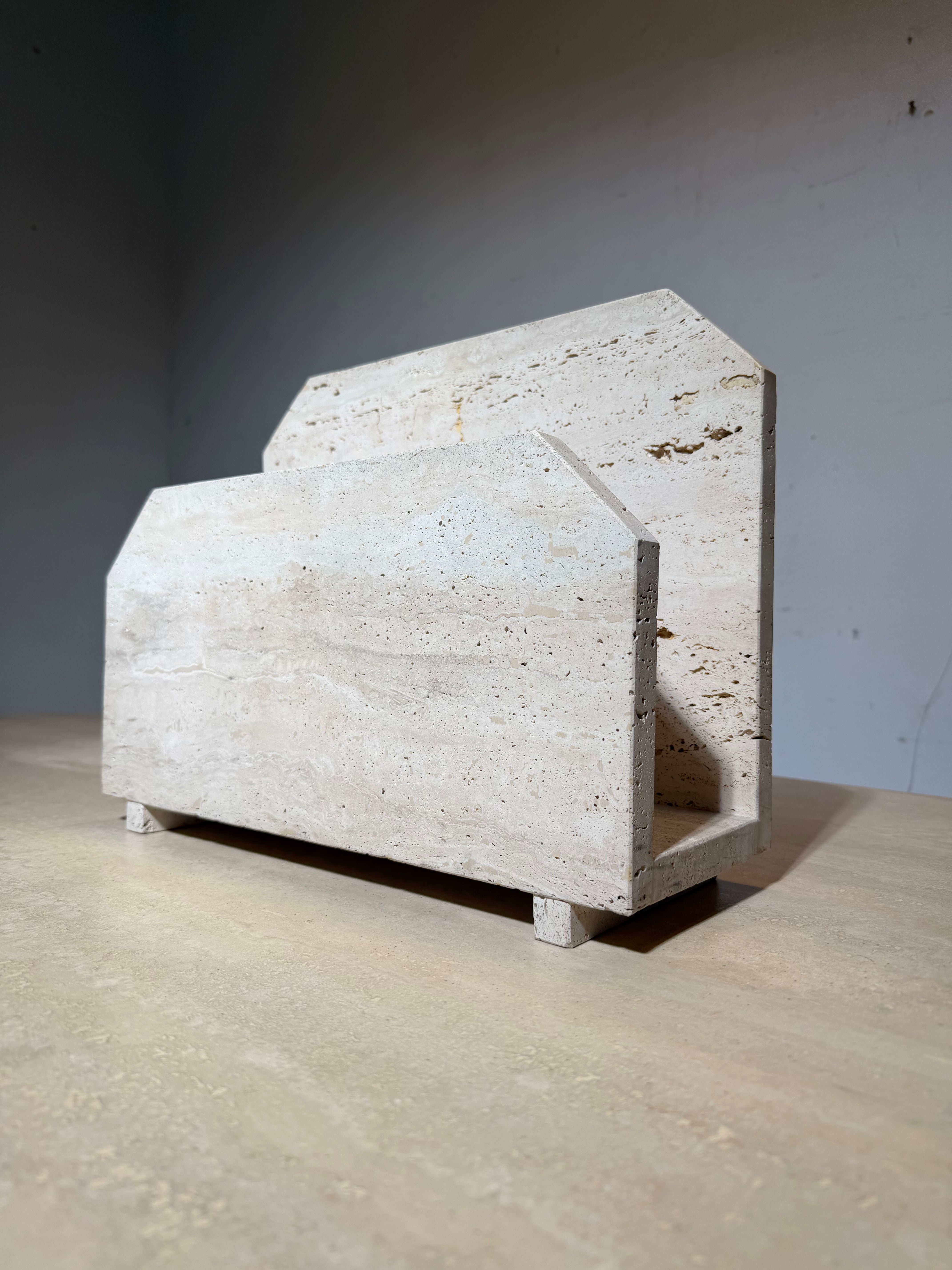 Vintage Travertine Magazine Holder – 40 x 15 x 32 cm