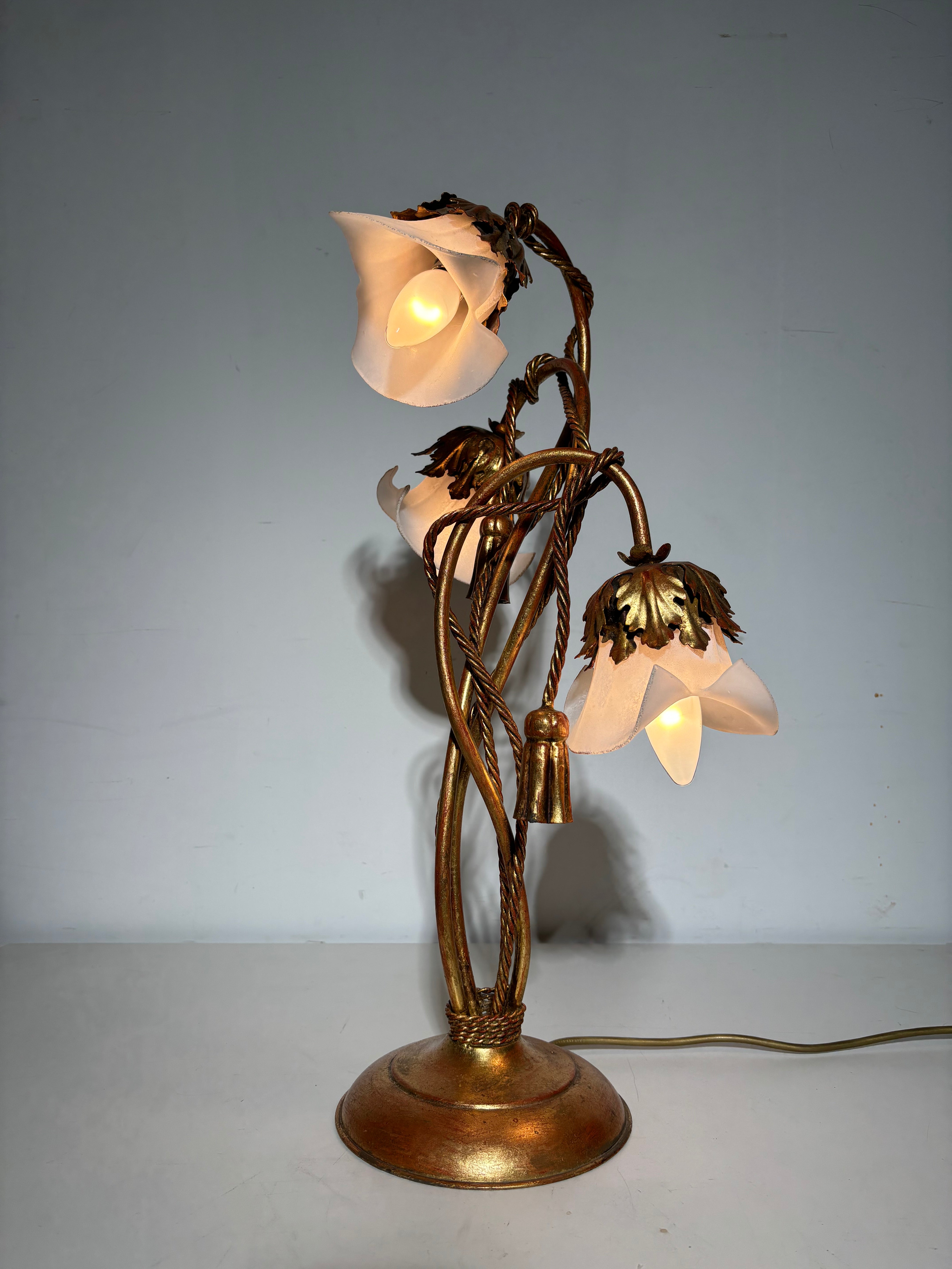 Italian brass knot flowerlamp