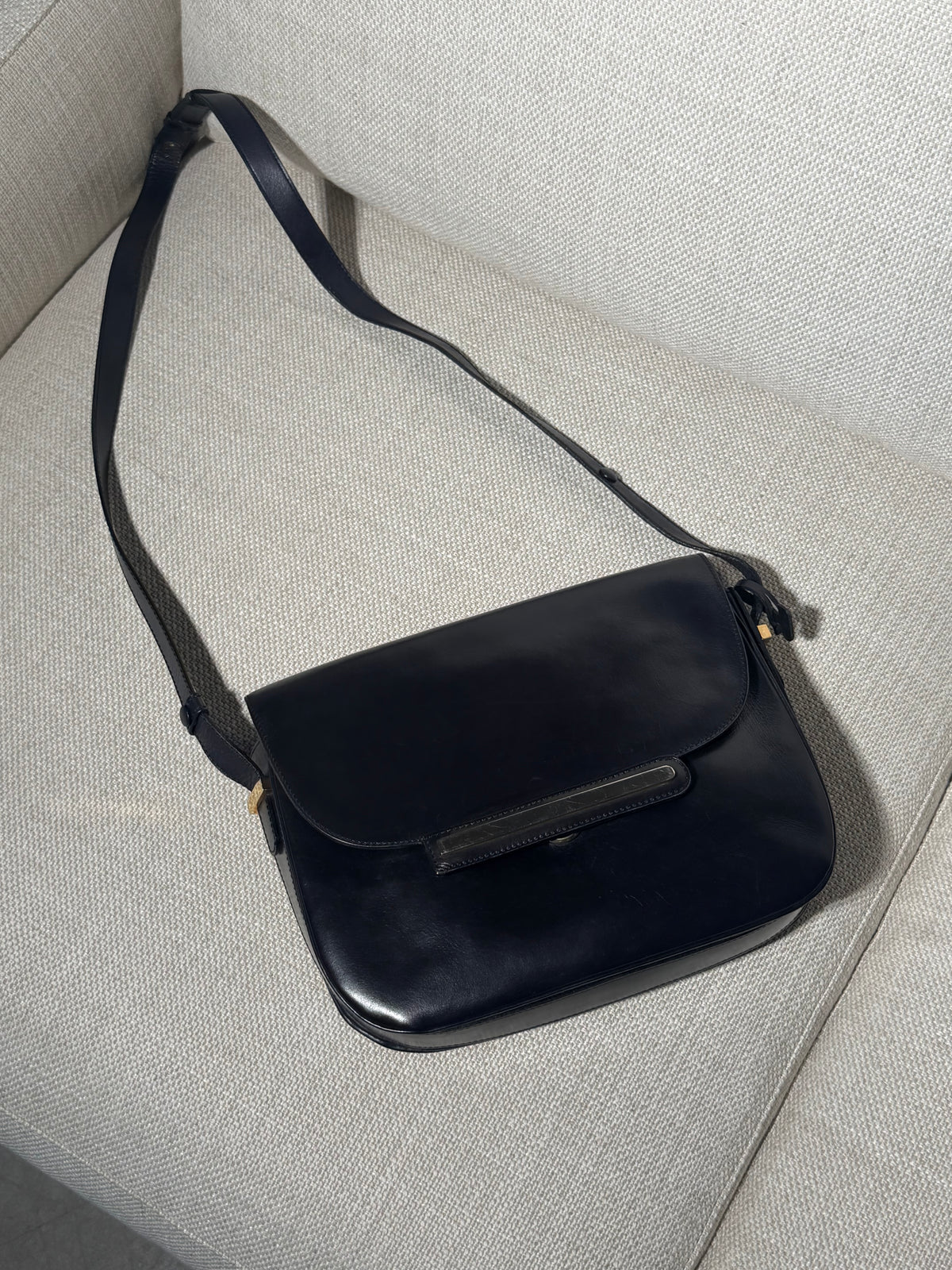 Vintage Delvaux Crossbody Bag – Navy Blue Leather