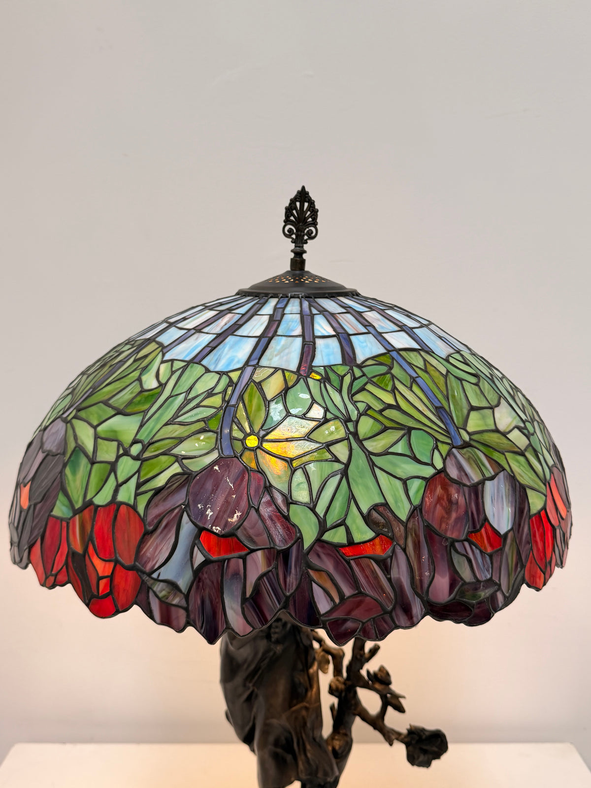 Large Tiffany-Style Stained Glass Table Lamp with Sculptural Female Base