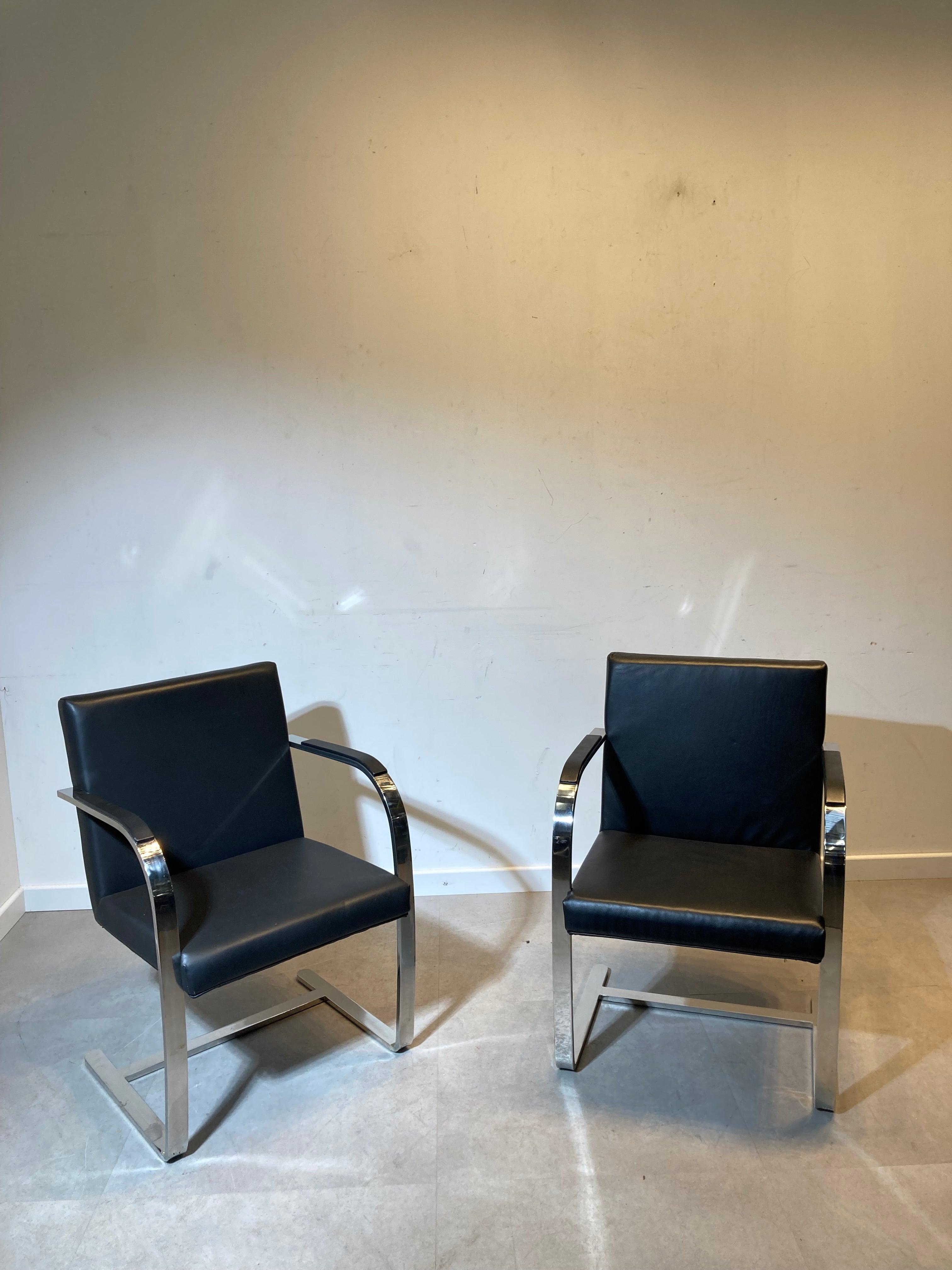 “Berno” chair - Mies Van Rohe replica - higher backrest