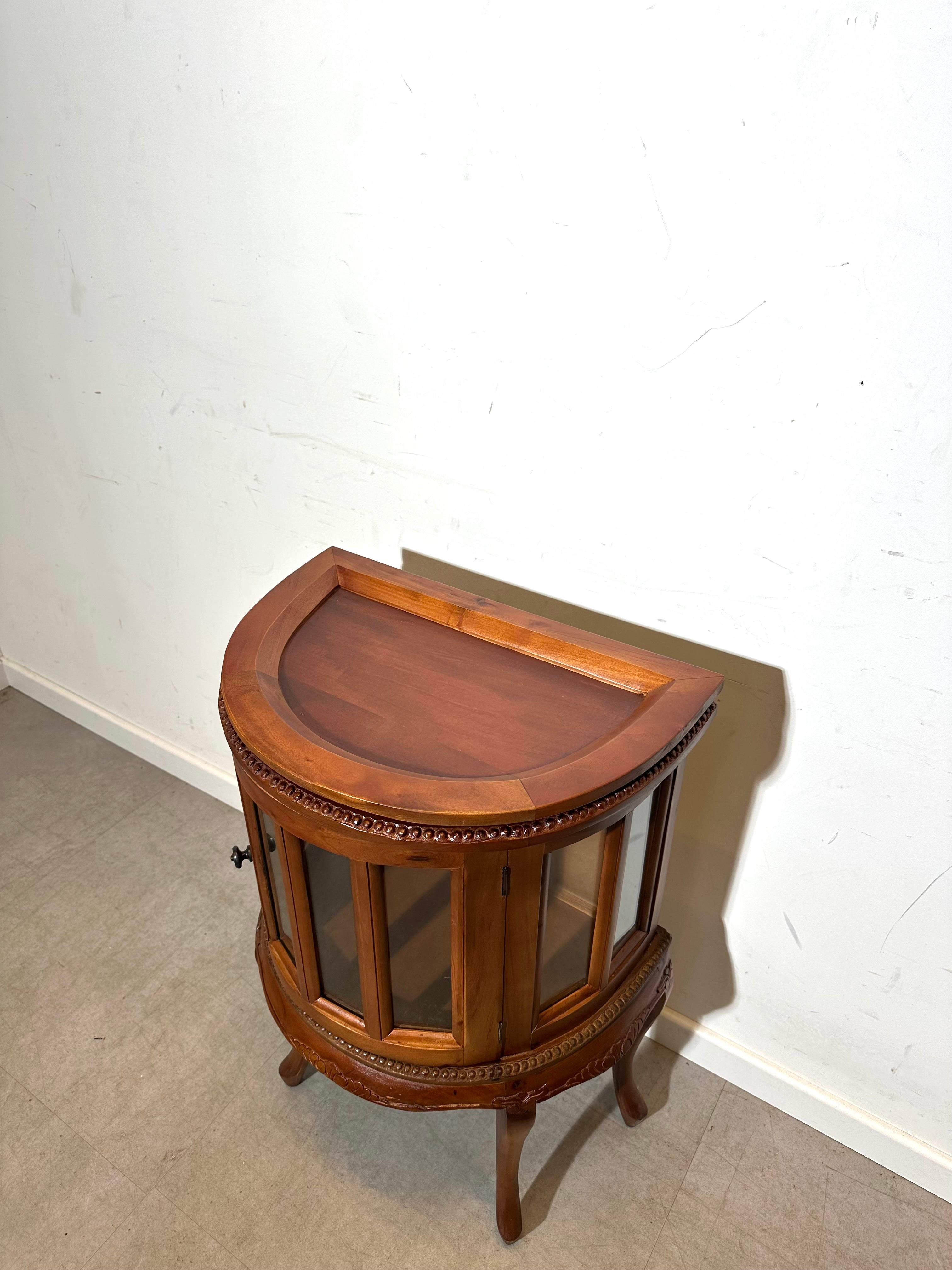 Meuble vintage avec plateau amovible en demi-lune