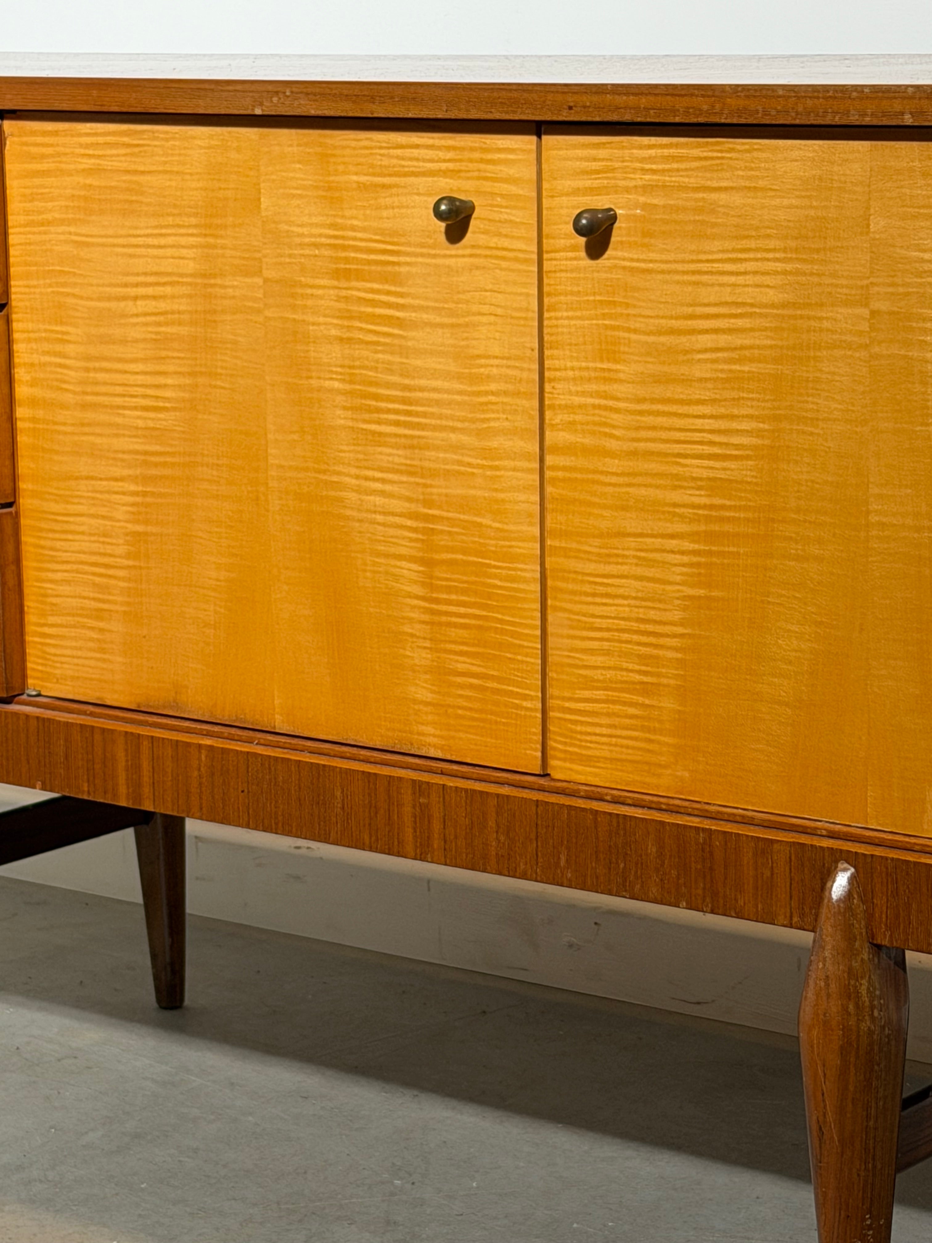 Mid-Century Modern Sideboard – 1950s/60s