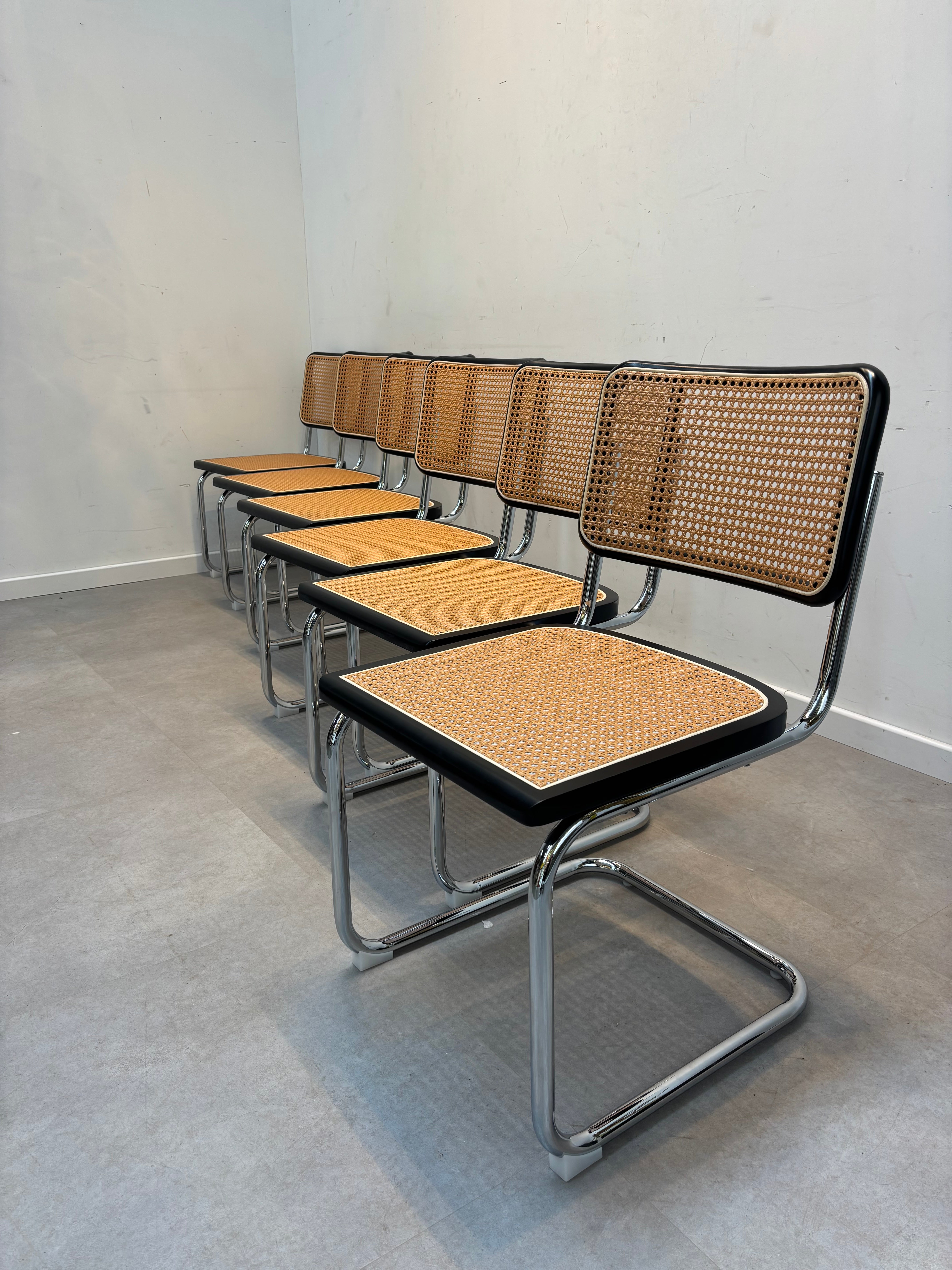 S-Chair Black Chrome