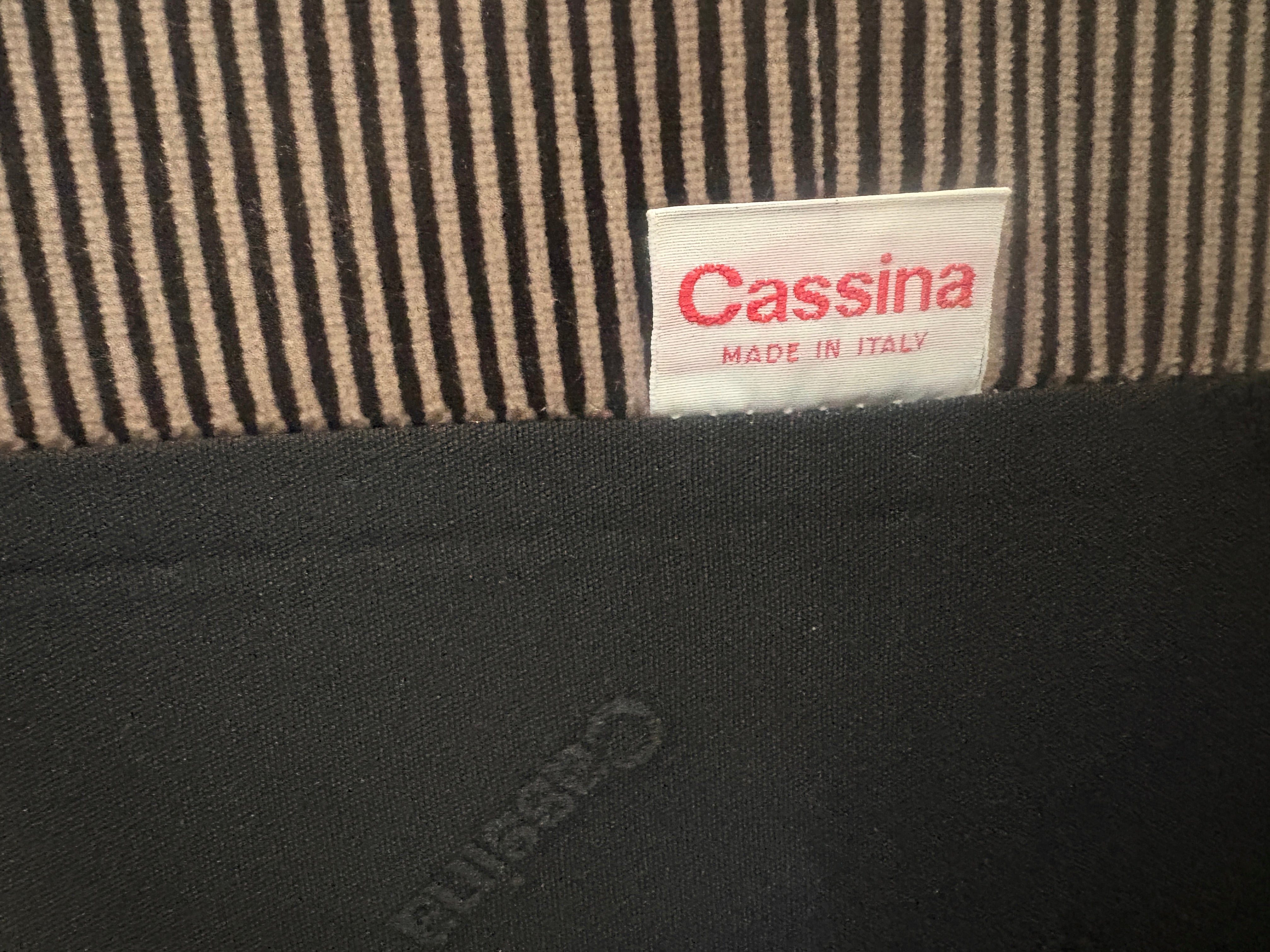 Cassina Maraluga 2,5 + 2 sofa set by Vico Magistretti