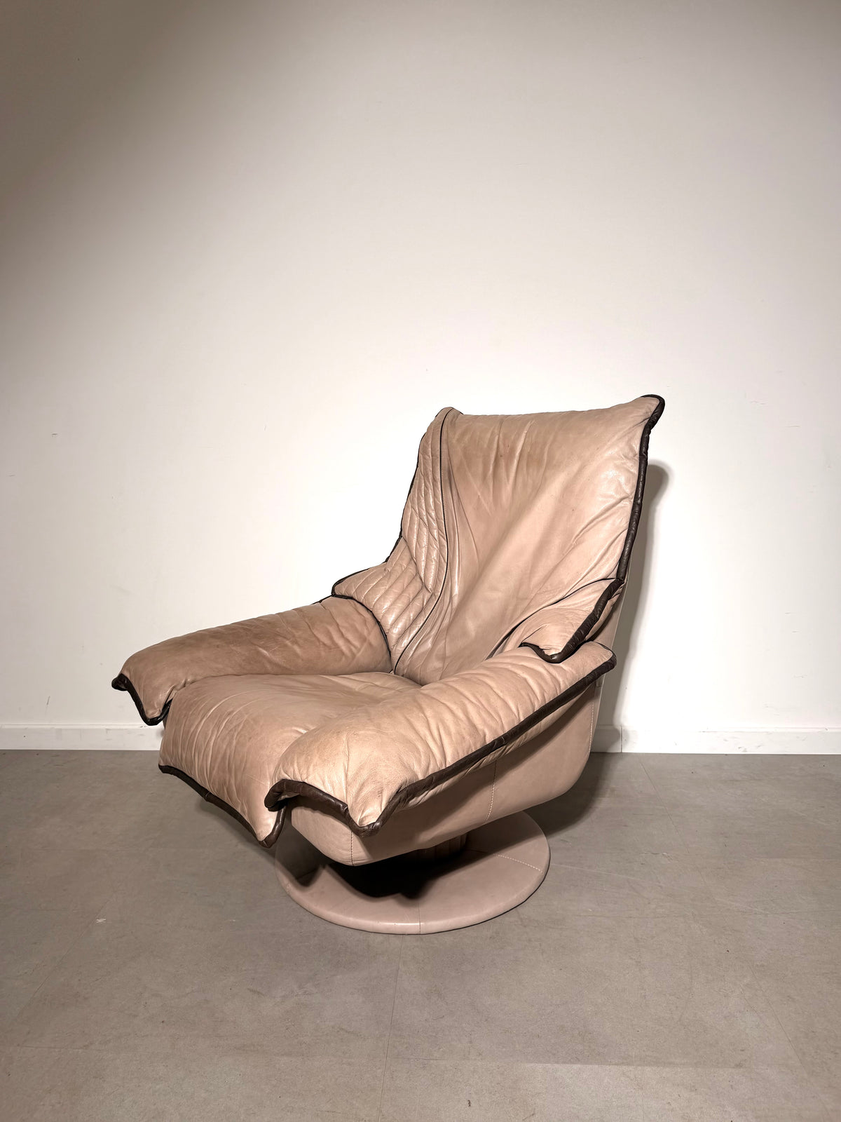 Vintage Leather Swivel Lounge Chair